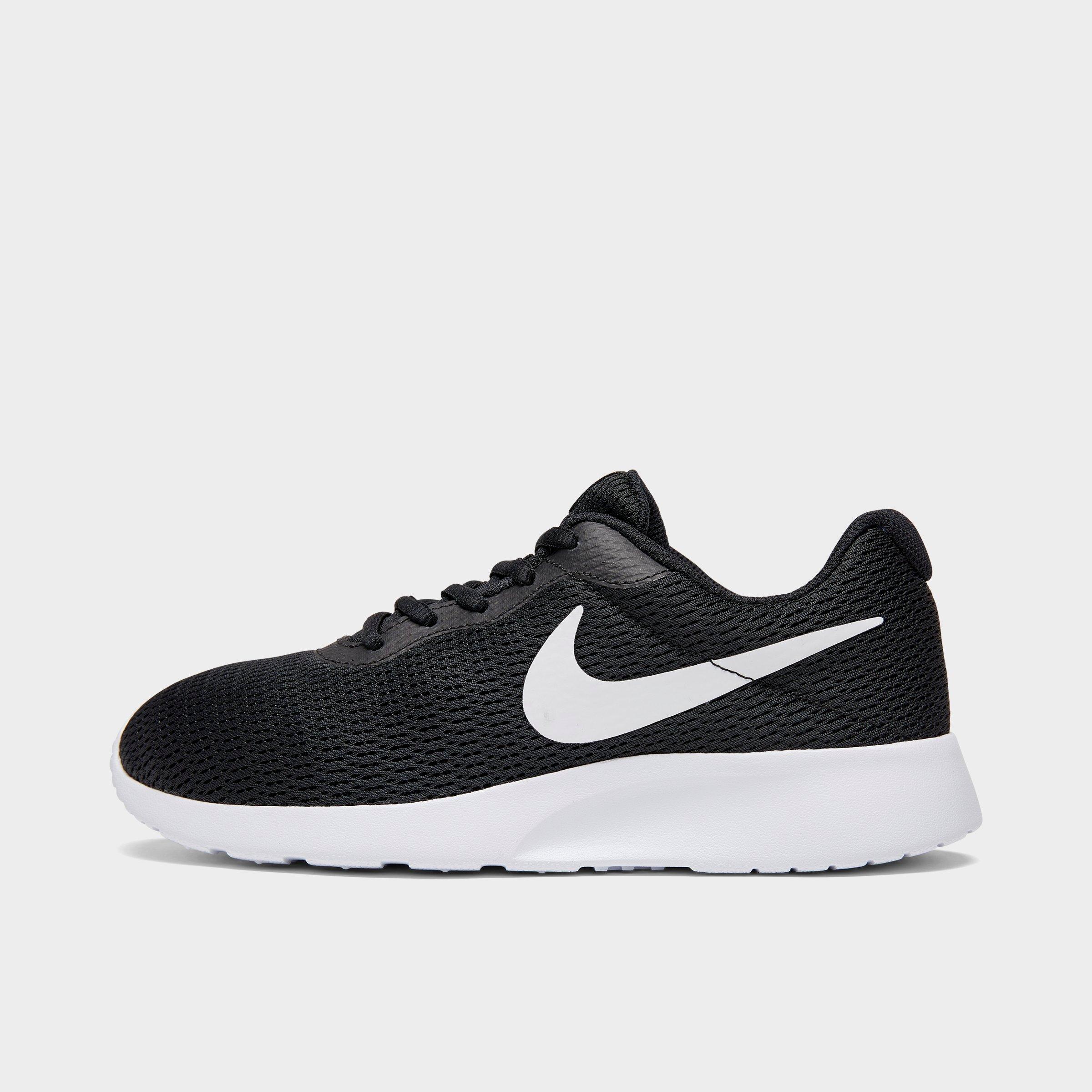 women's nike tanjun wide width