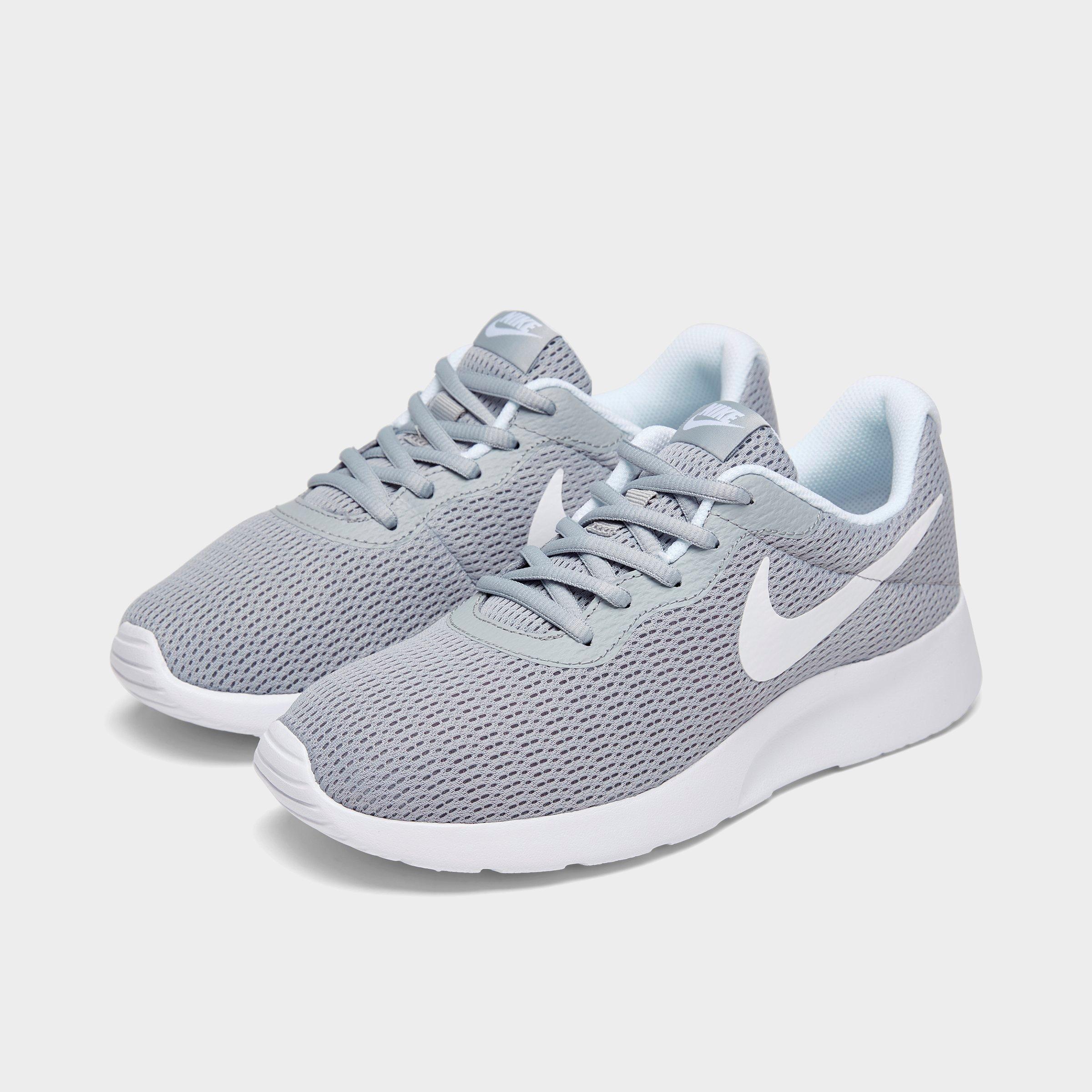 nike shoes wide width womens