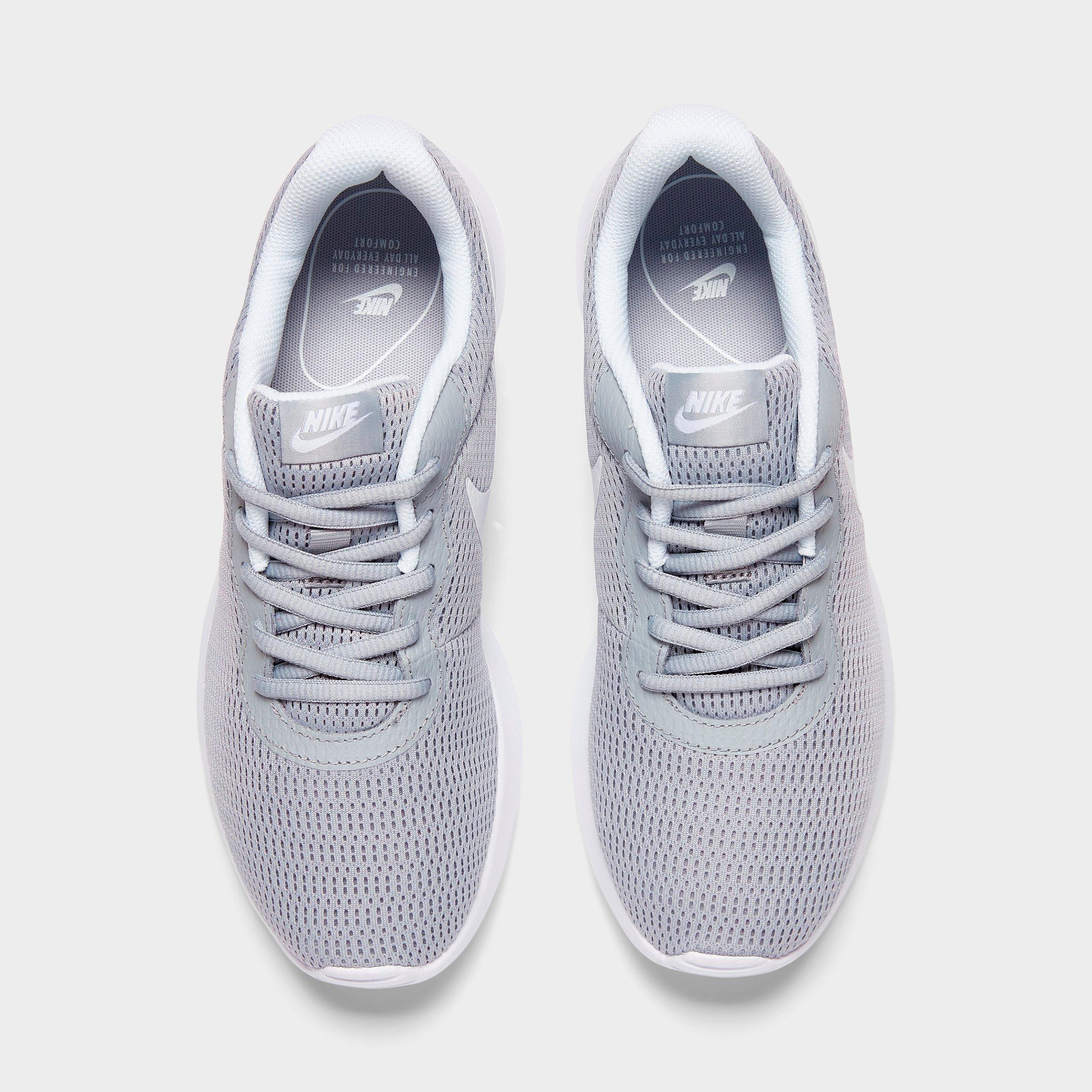 nike wide walking shoes