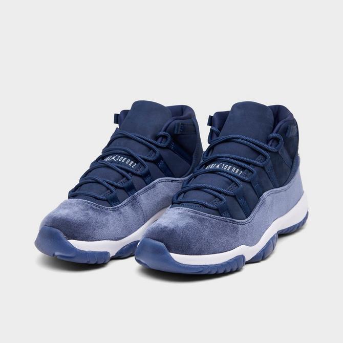 Dark blue and hot sale white jordans 11