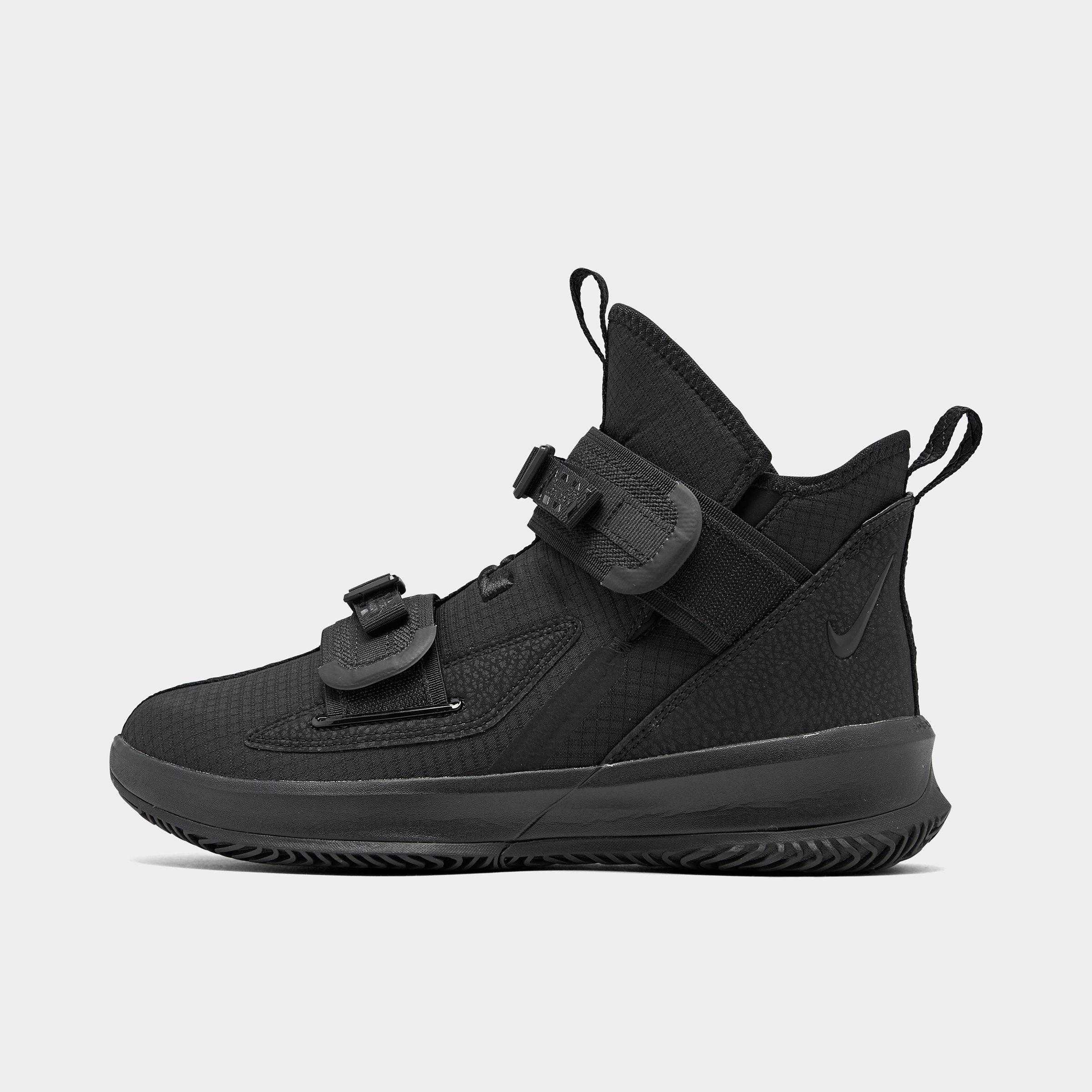 nike laceless basketball shoes