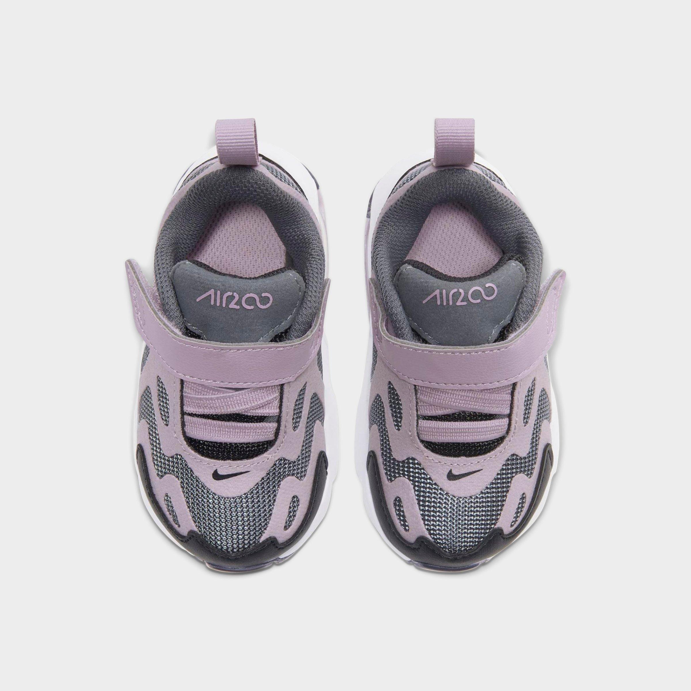 toddler nike 200