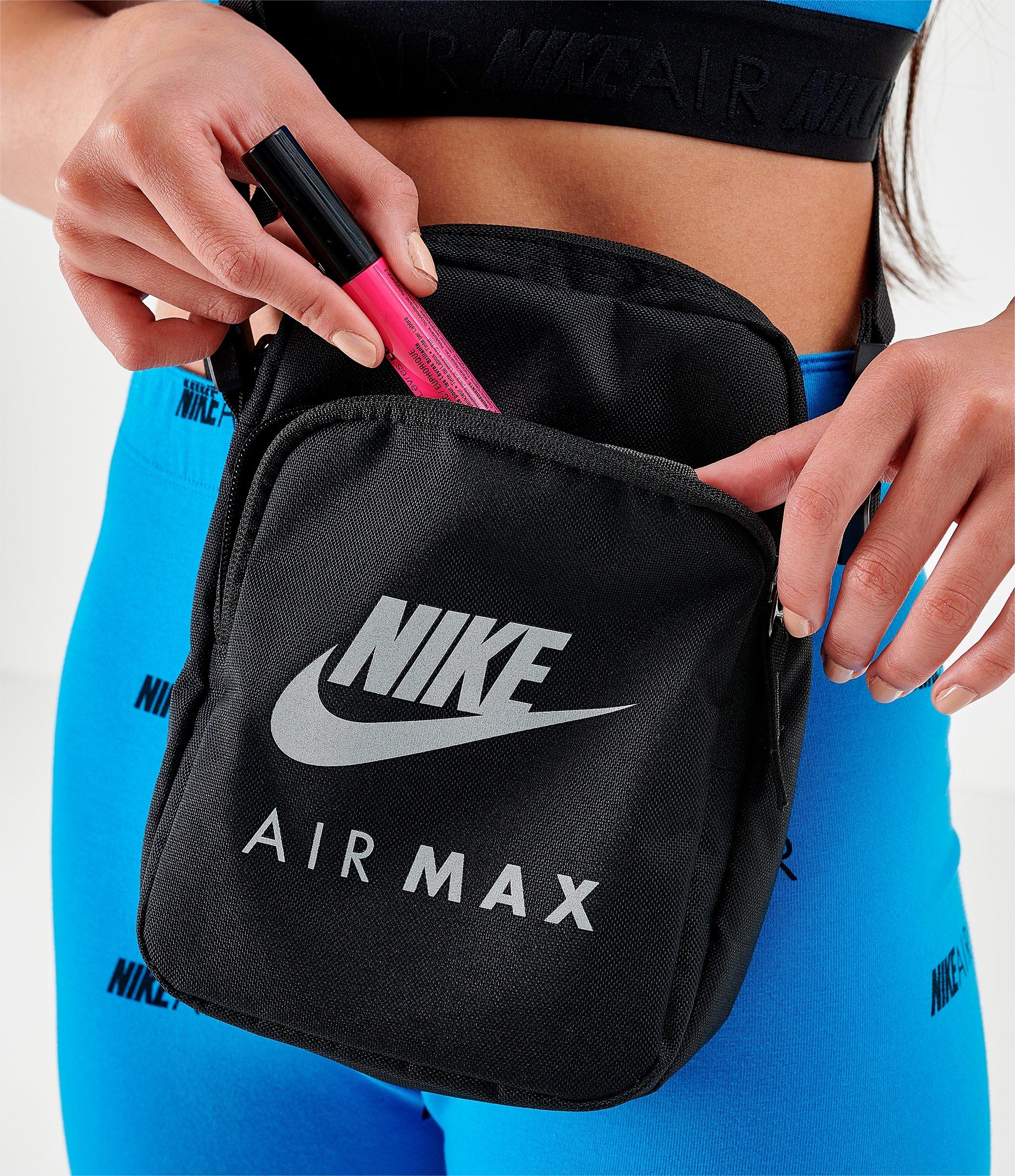 nike air max pouch