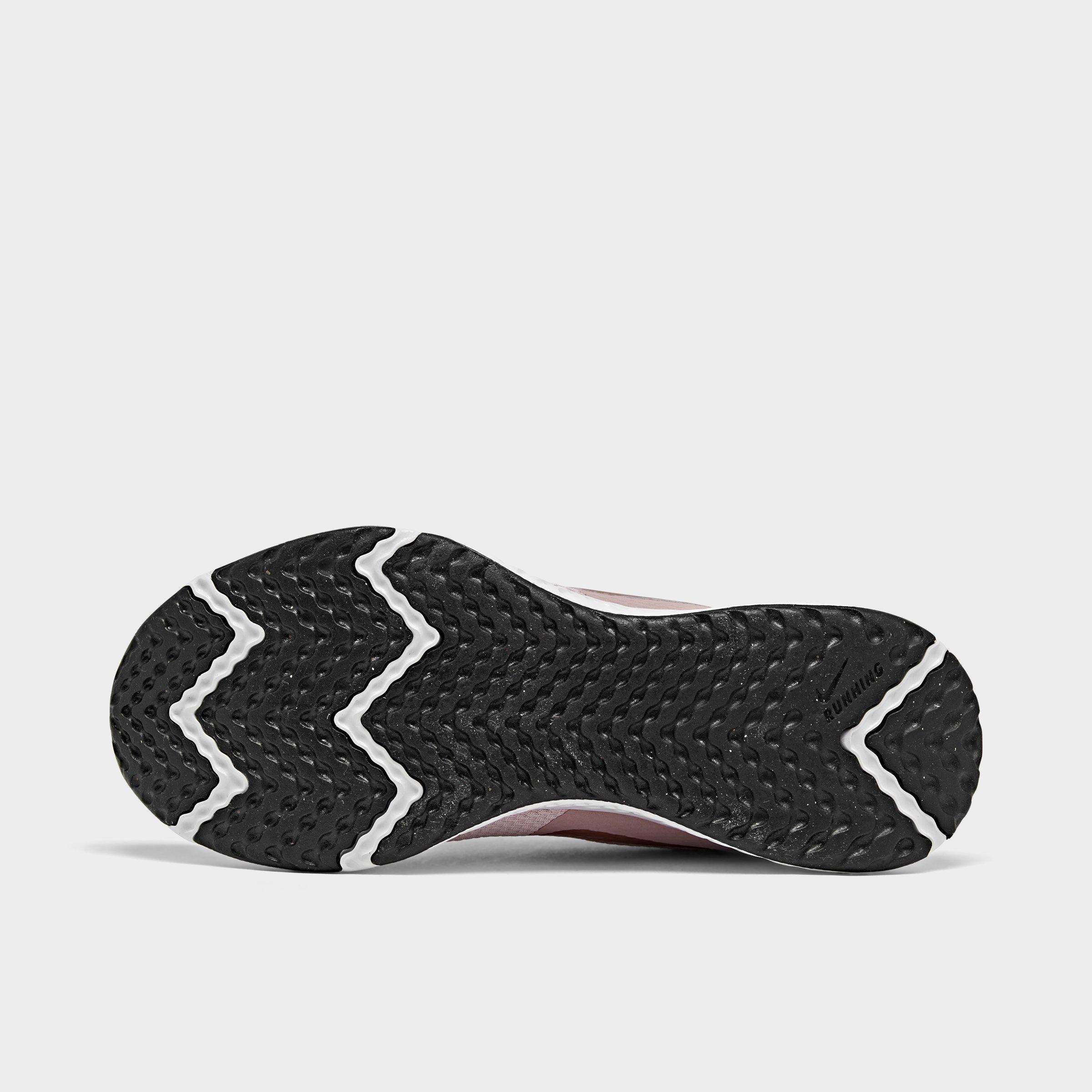 nike revolution barely rose