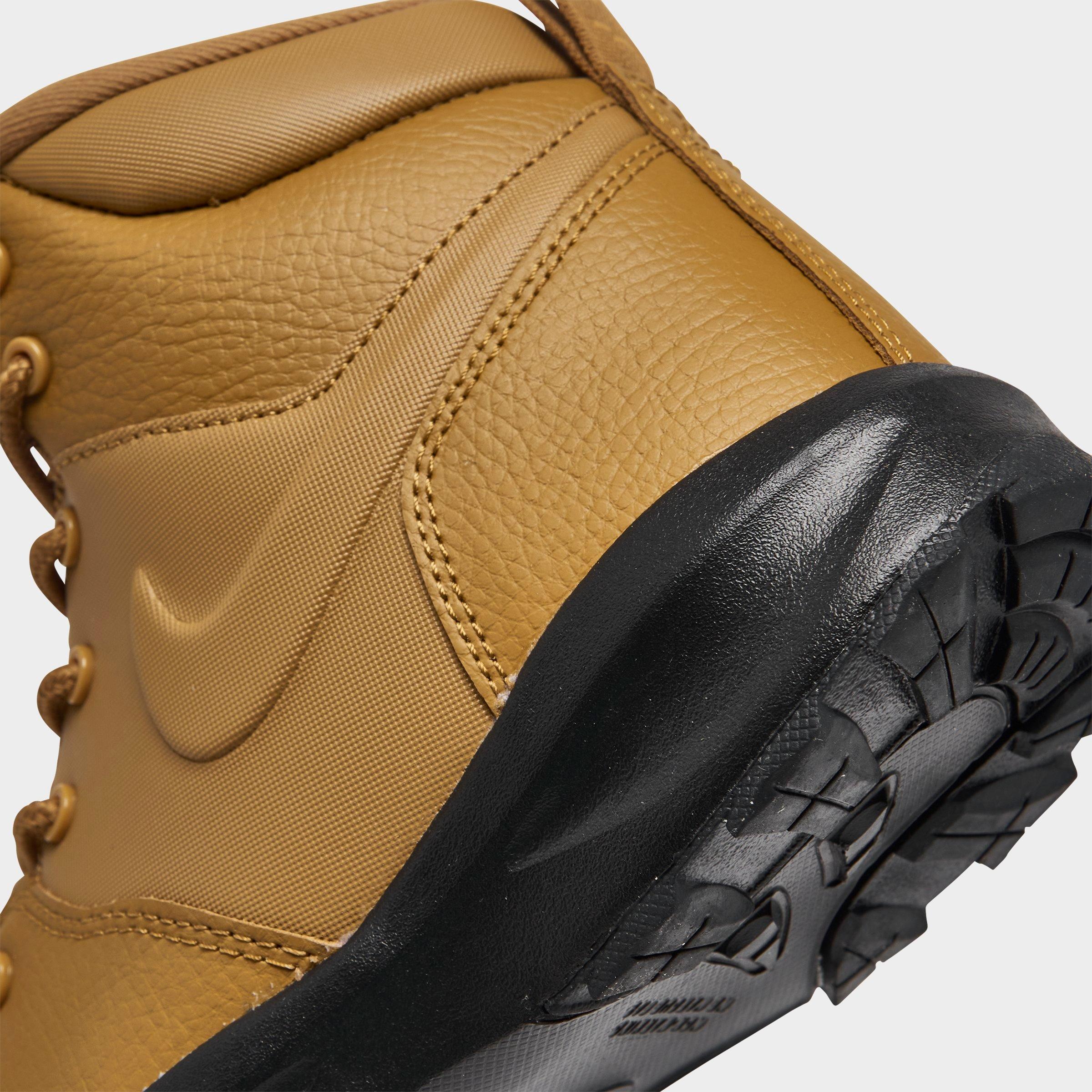 kids nike manoa boots