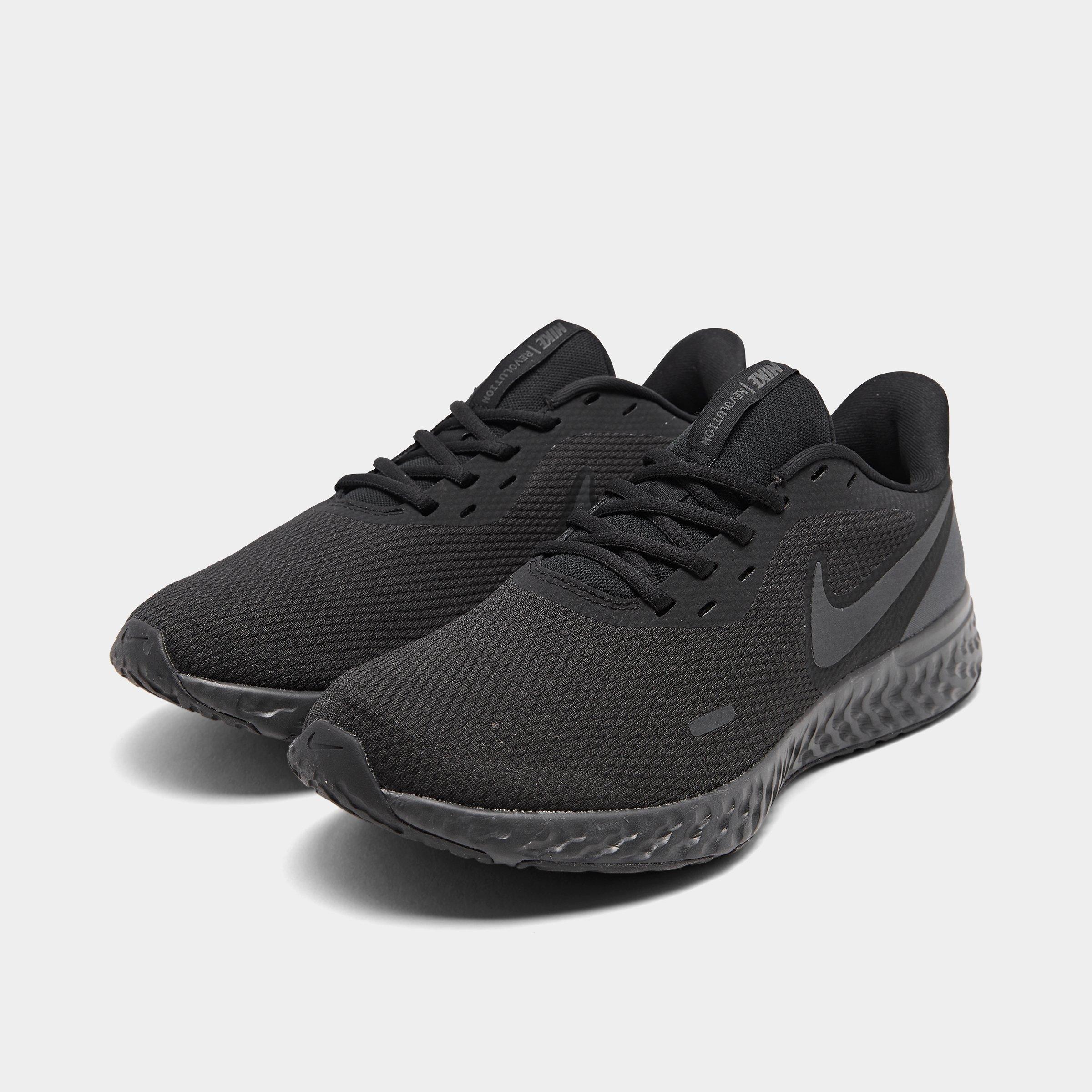 nike mens shoes in wide width