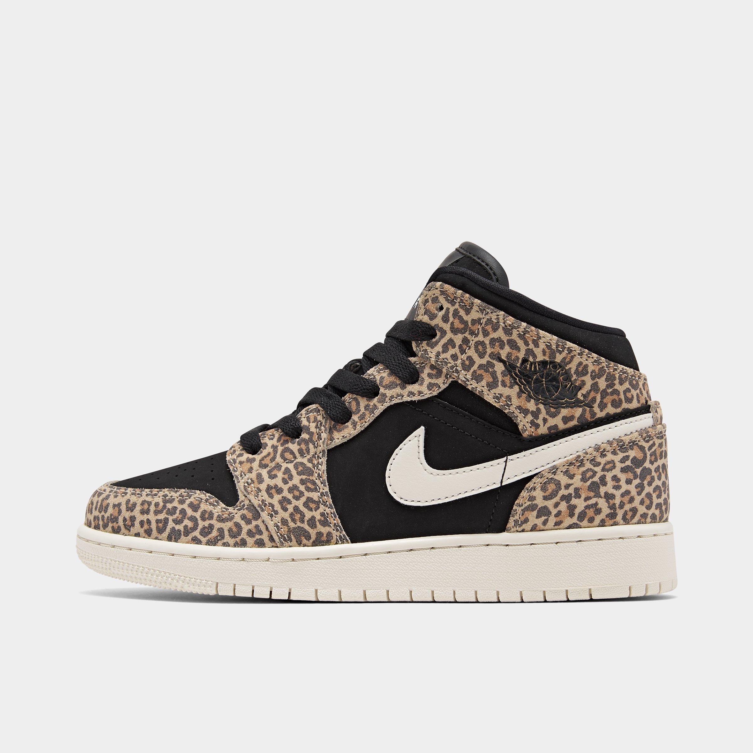 big kids air jordan 1 mid