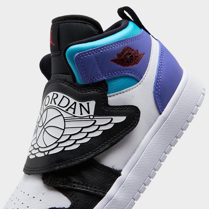 Nike sky jordan 1 hot sale