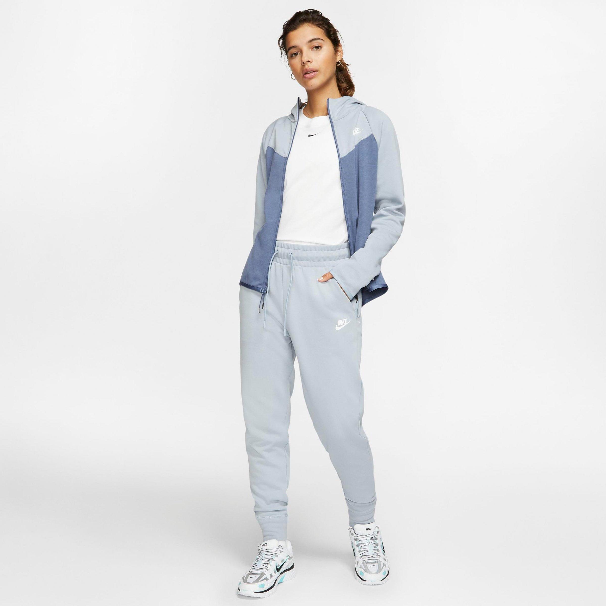 nike tech fleece suit womens