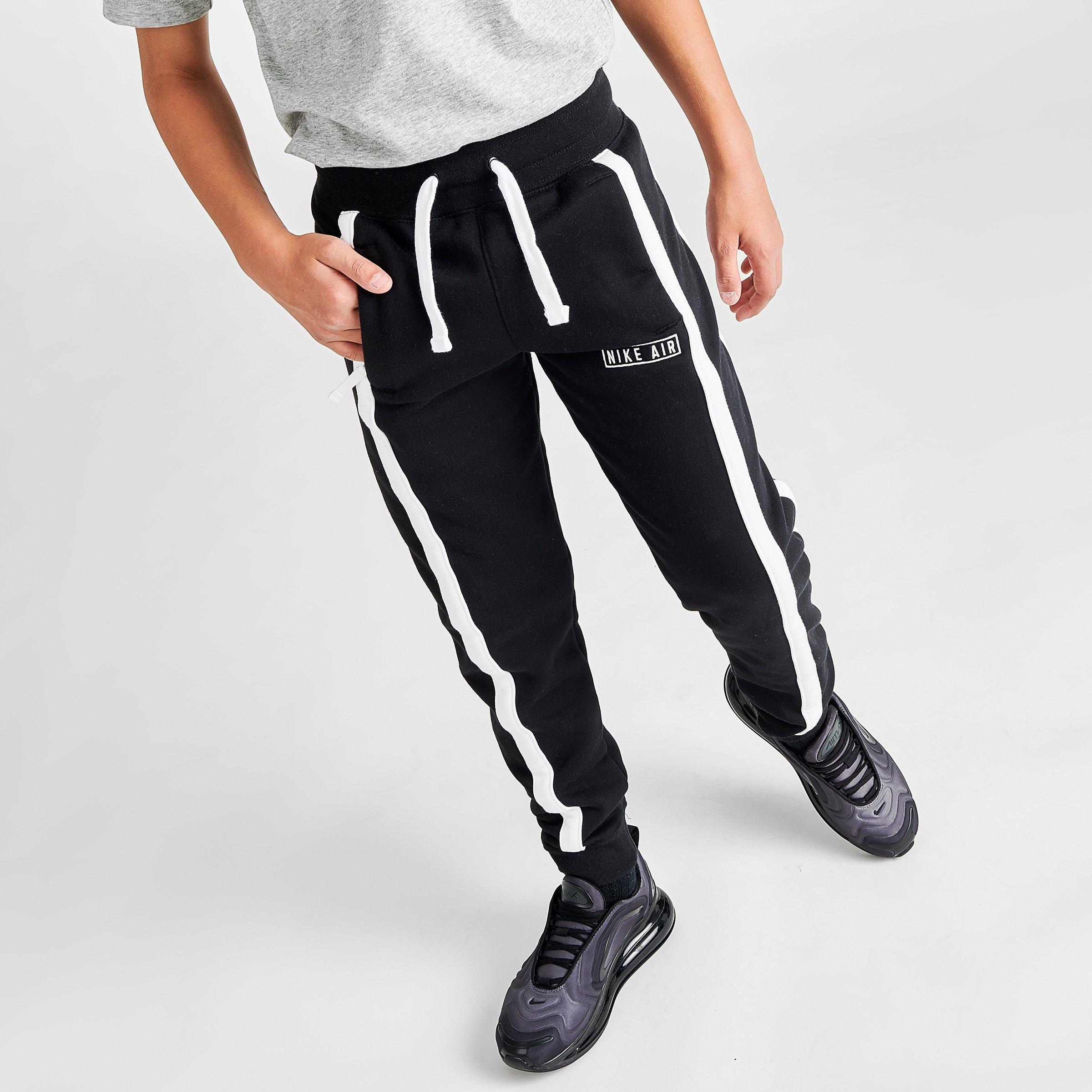 boys nike air joggers