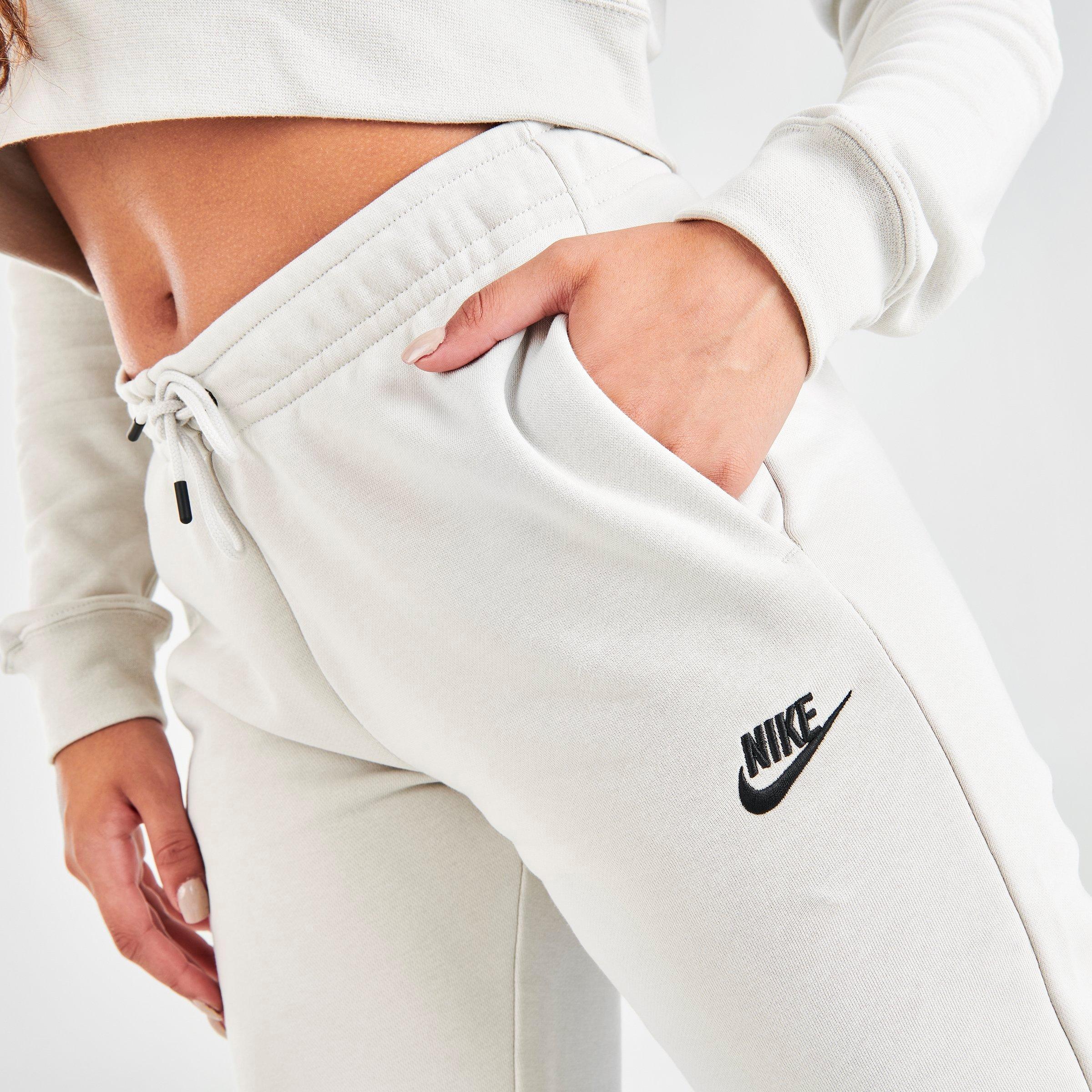 nike womens essential joggers