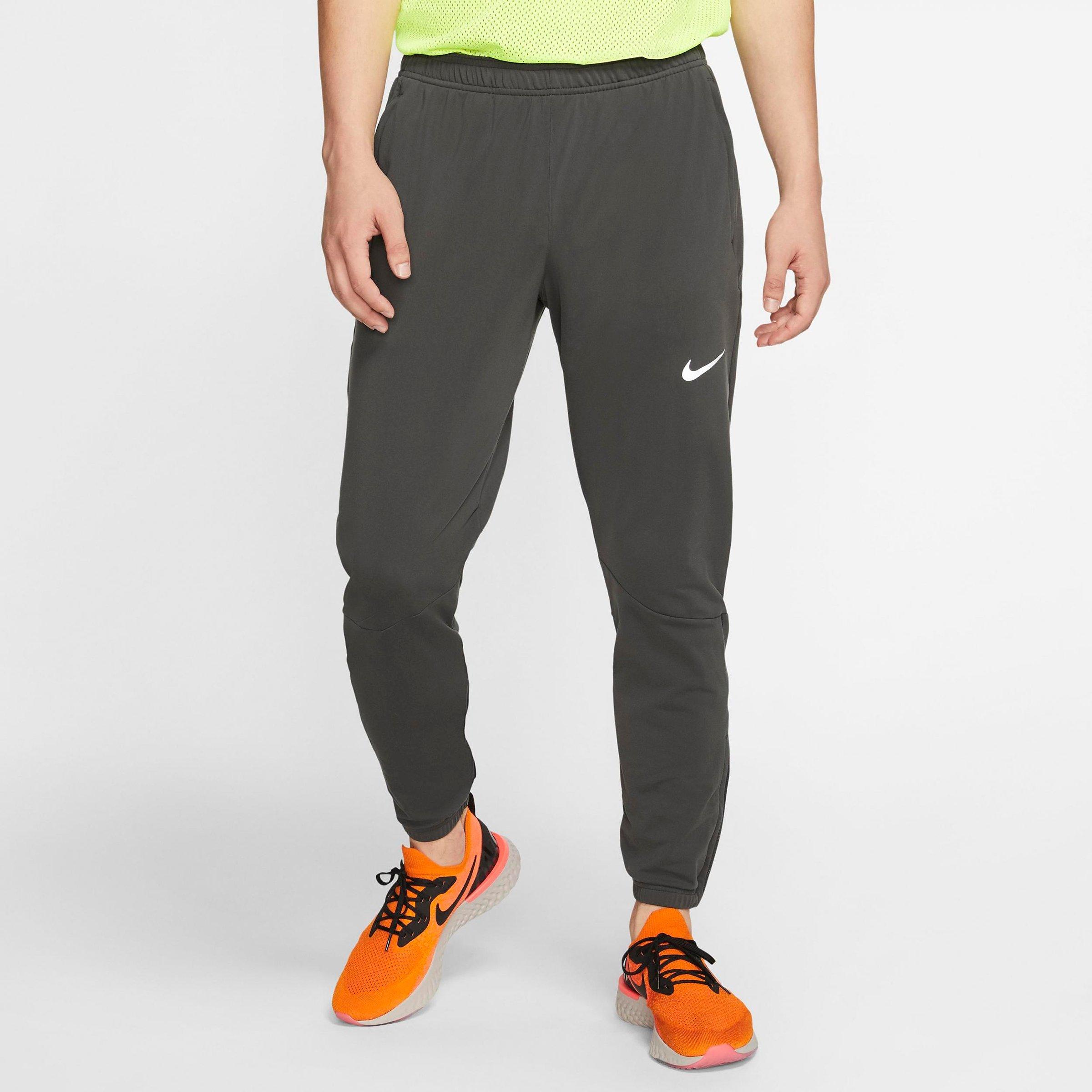 nike therma joggers mens