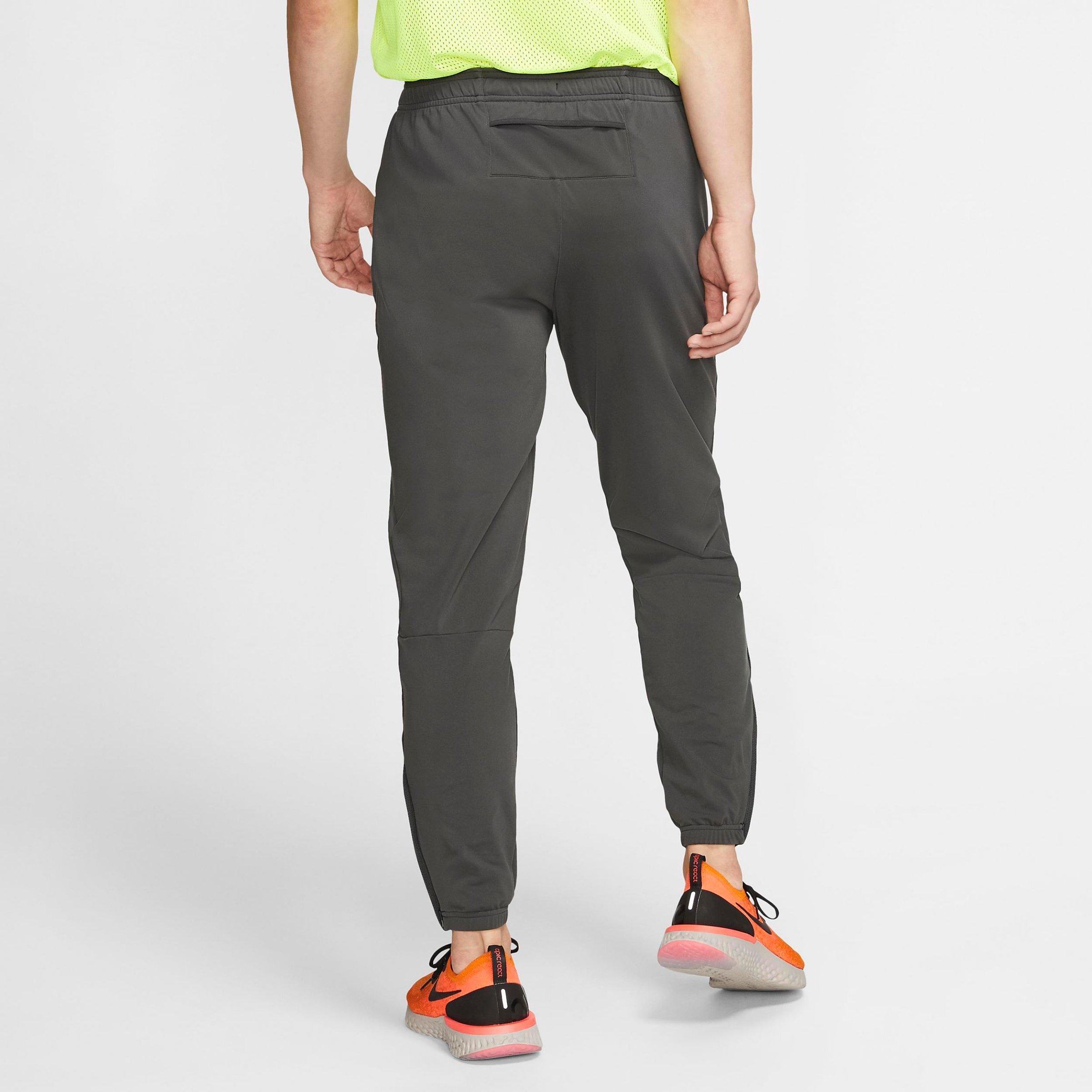 nike mens therma essential pants