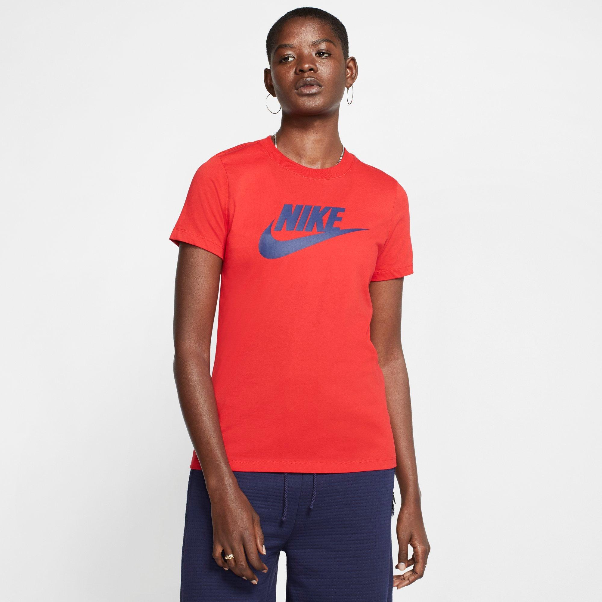 women's nike essential t shirt