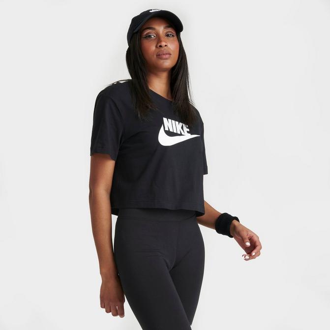  Nike Women's Sportswear Essential Cropped T-Shirt