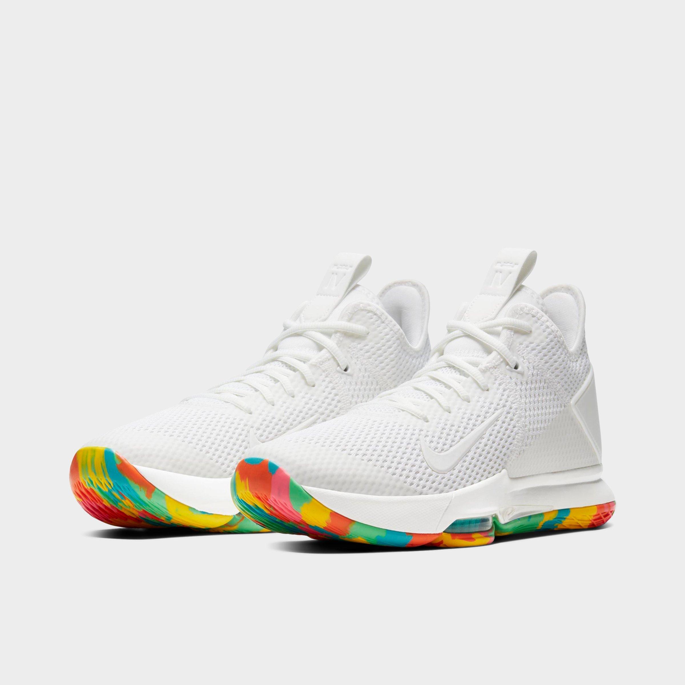 lebron witness 4