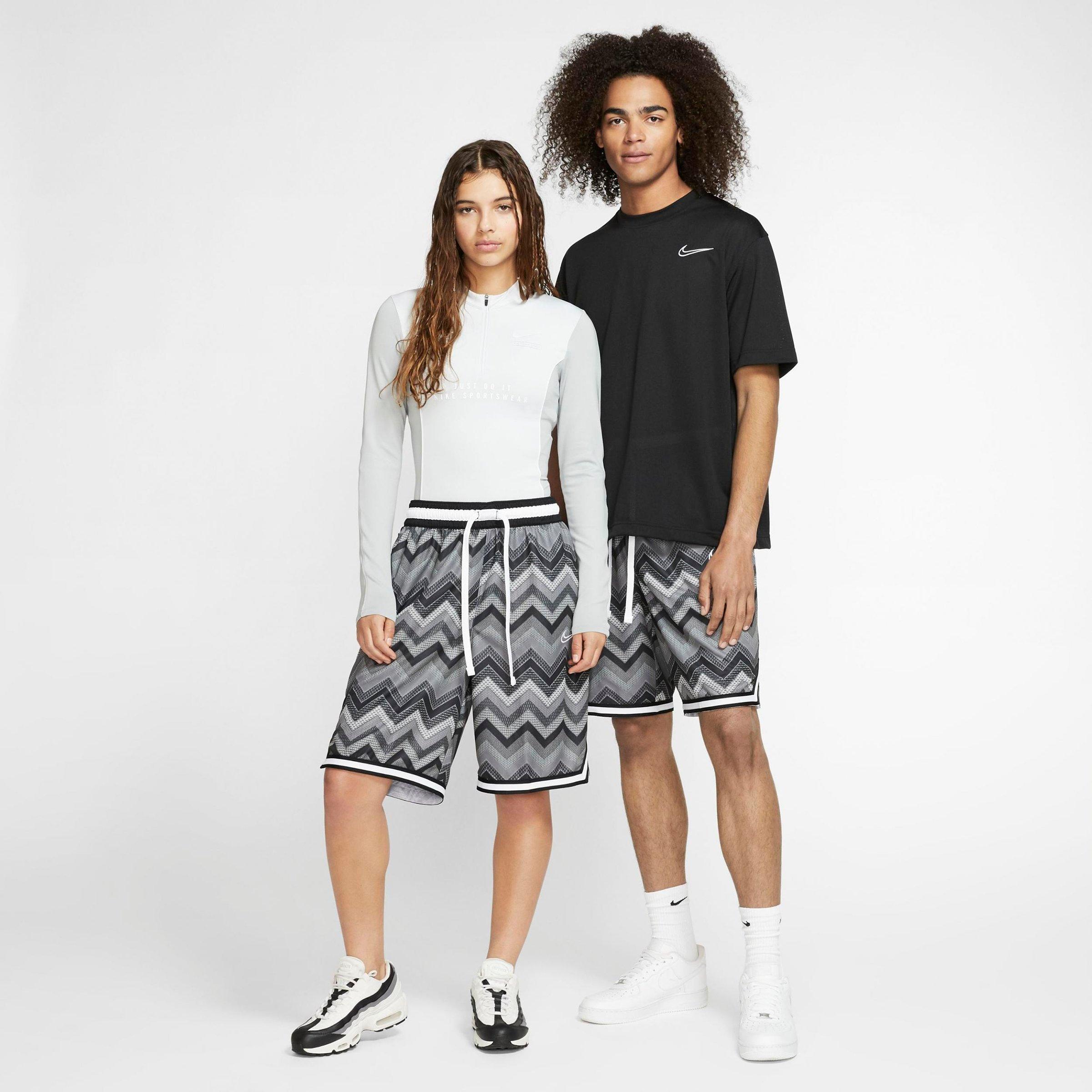 nike below knee shorts