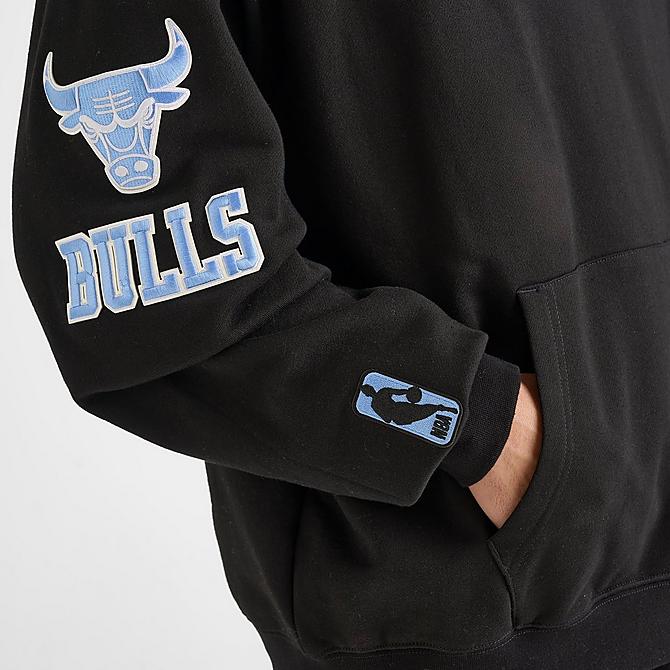 Men's Pro Standard Chicago Bulls NBA Fleece Pullover Hoodie Men's Pro Standard Chicago Bulls NBA Fleece Pullover Hoodie