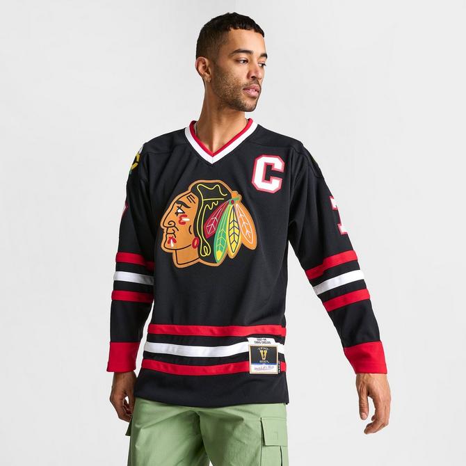 Blue best sale blackhawks jersey