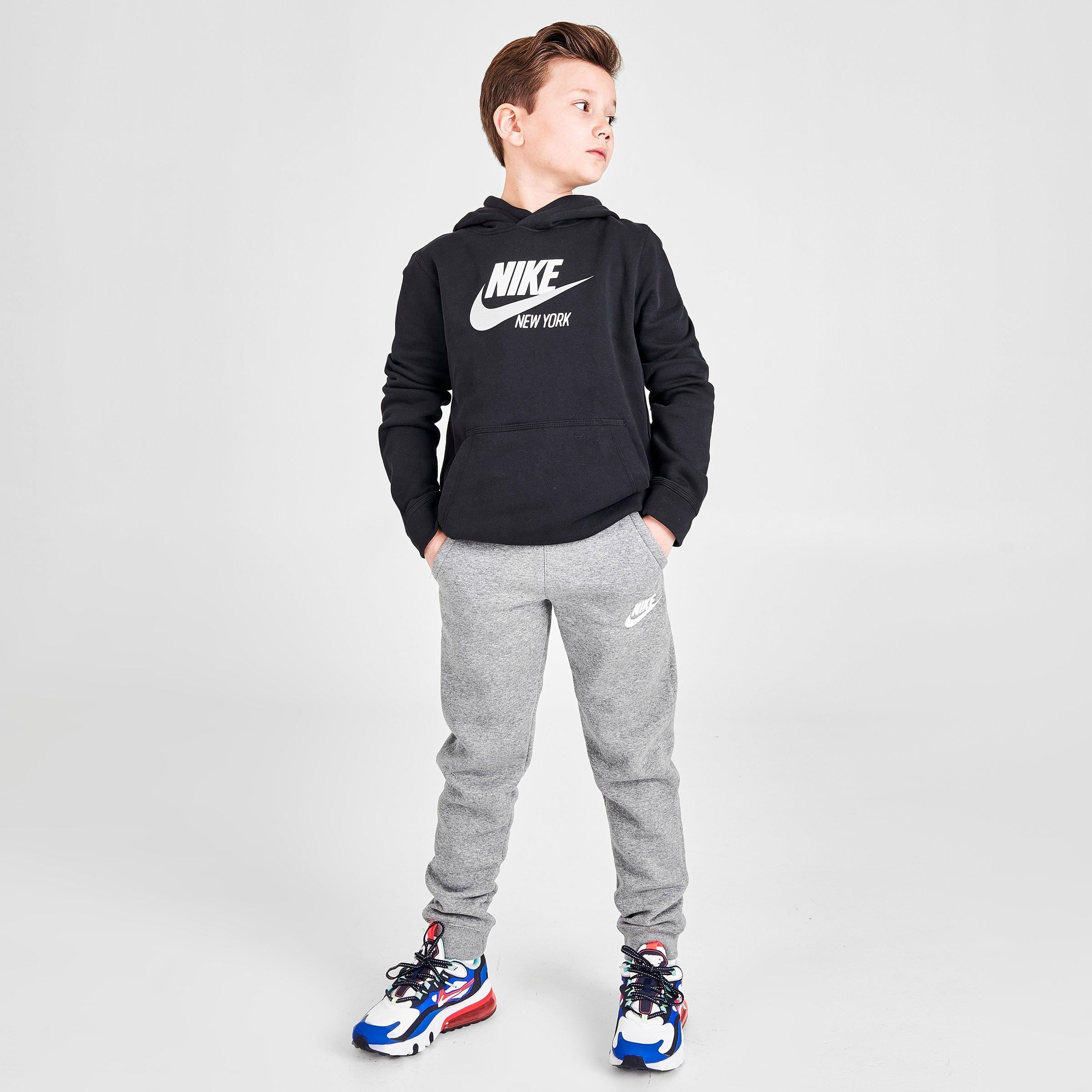 Boys' Nike Sportswear Embroidered Logo 