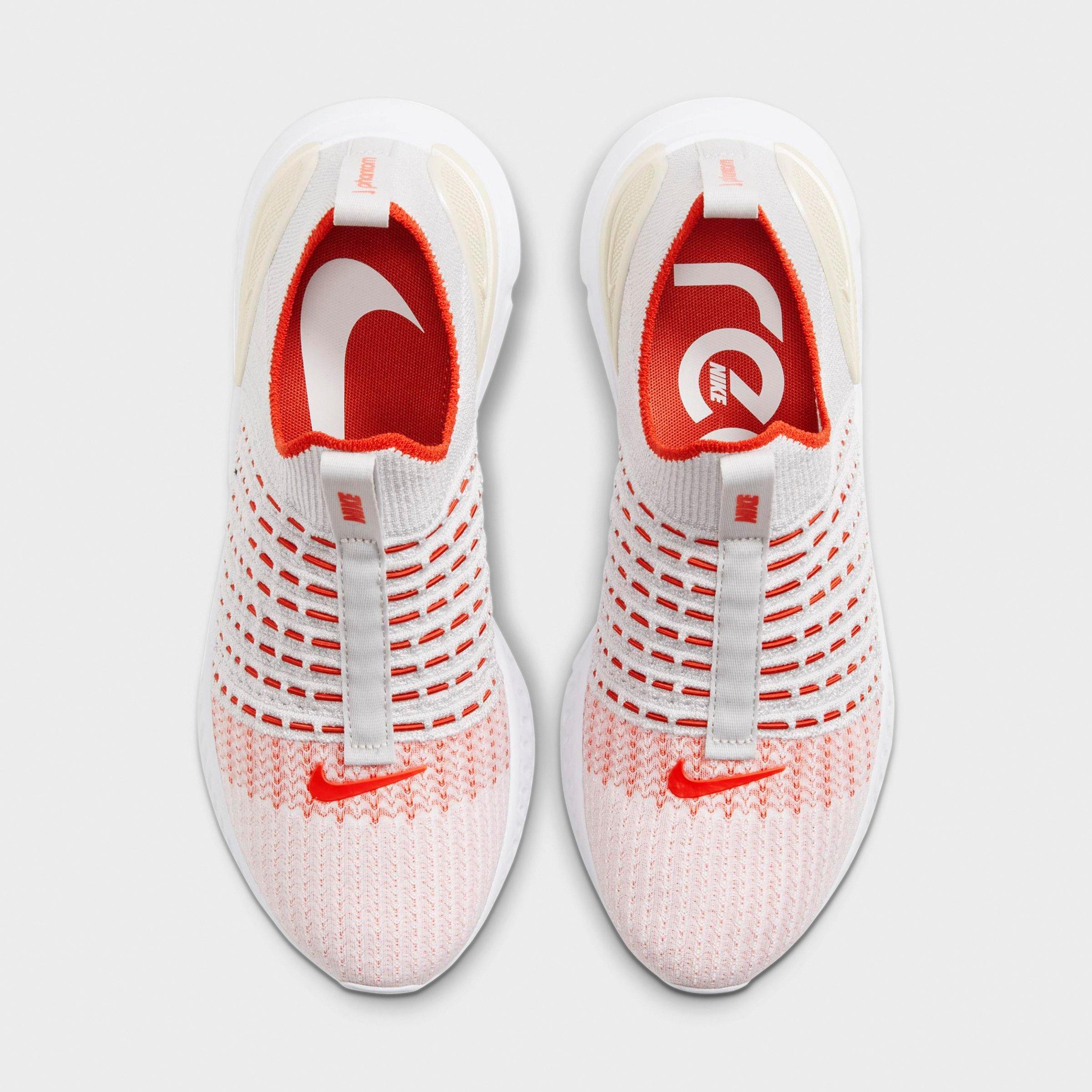 womens nike flyknit 2
