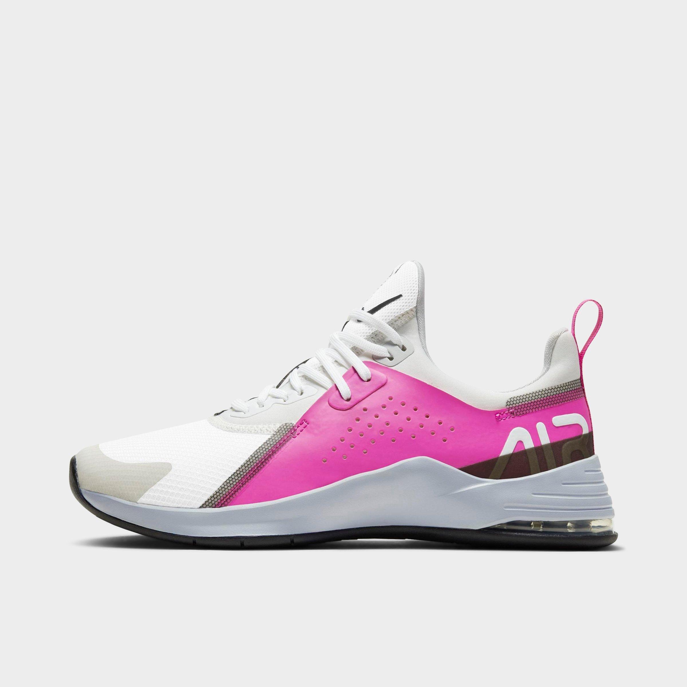 nike bella tr