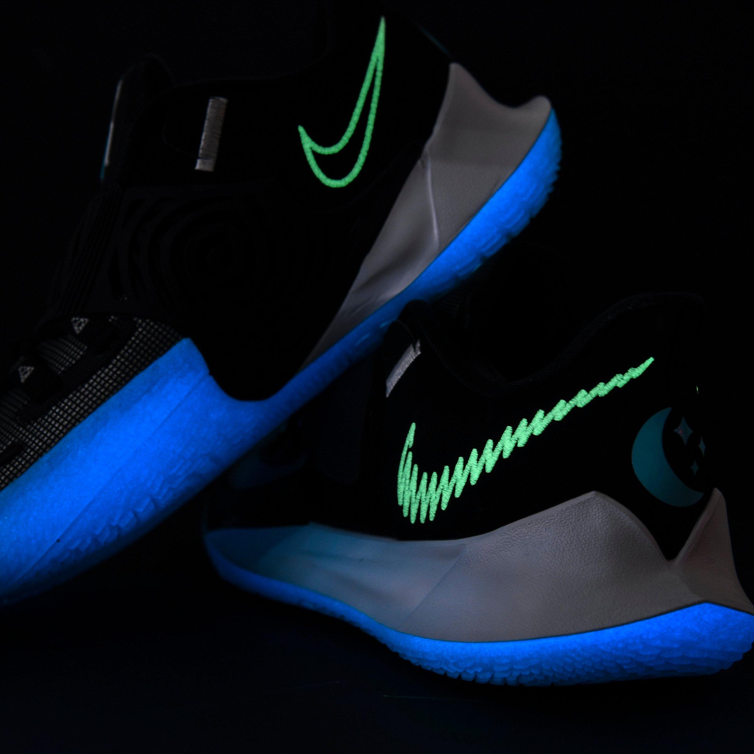 kyrie 3 low glow in the dark