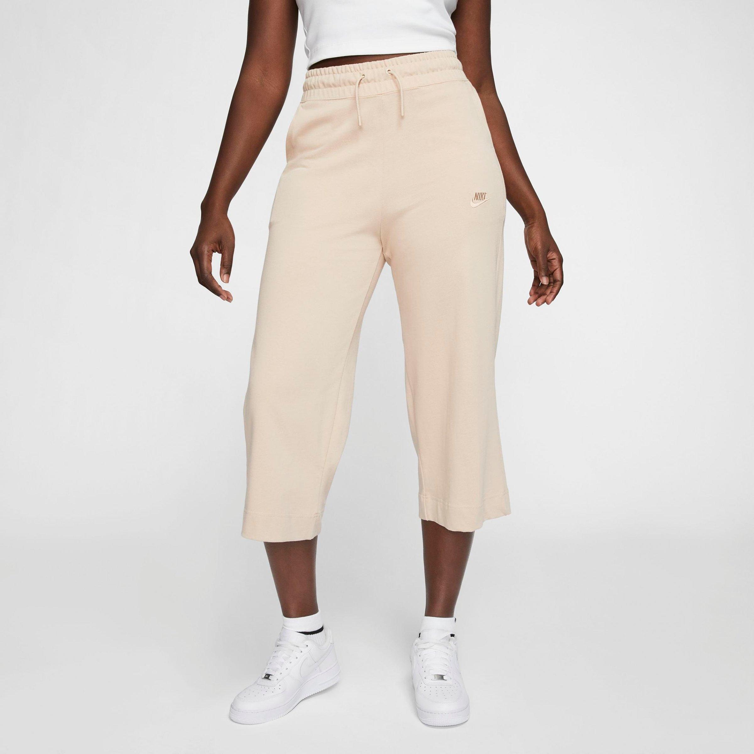 nike wide leg capris