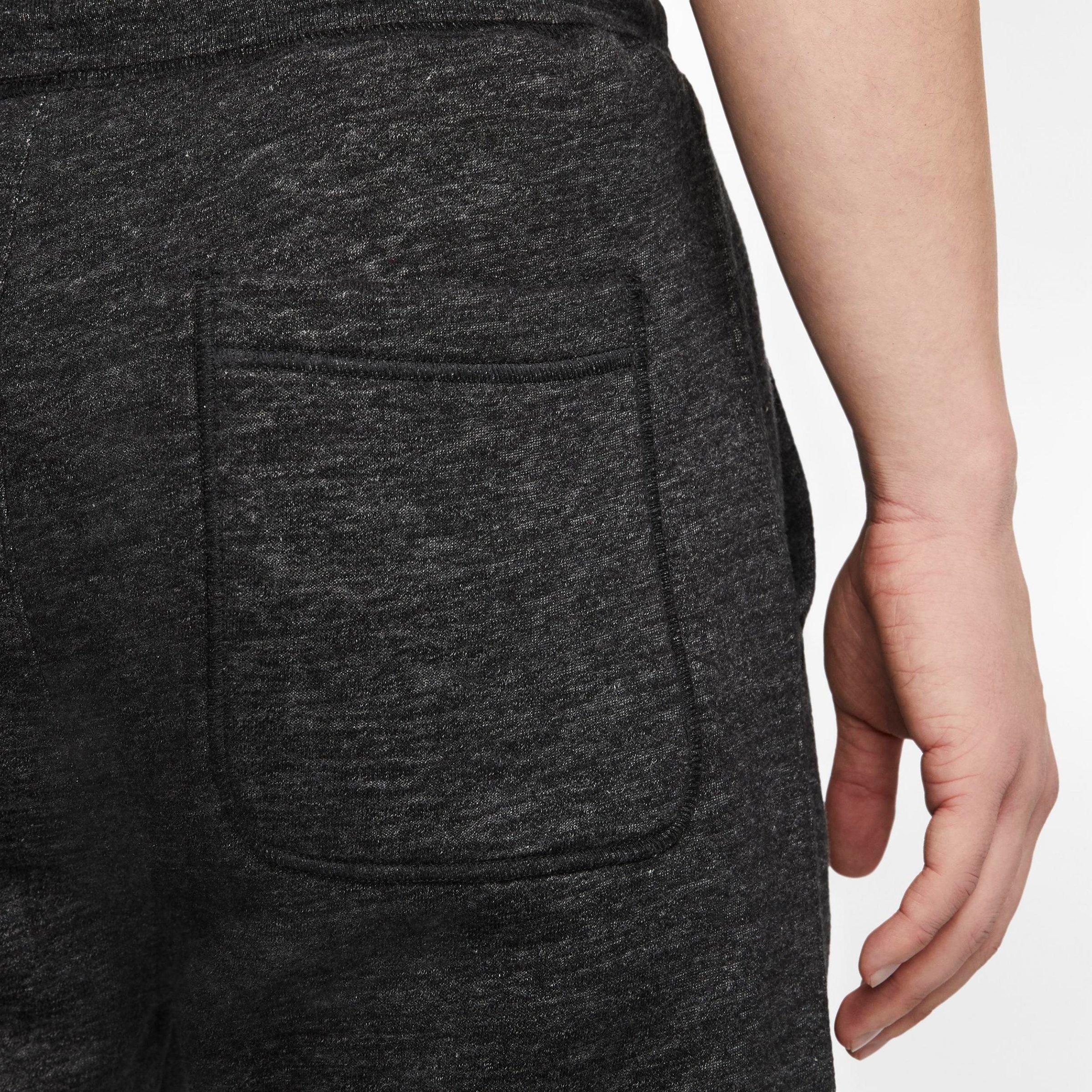 men's nike sportswear heritage club cuffed jogger pants