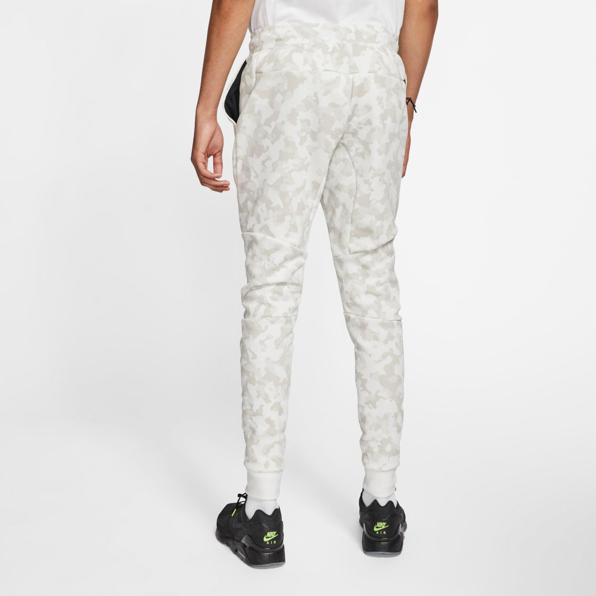 nike catching air tech fleece jogger