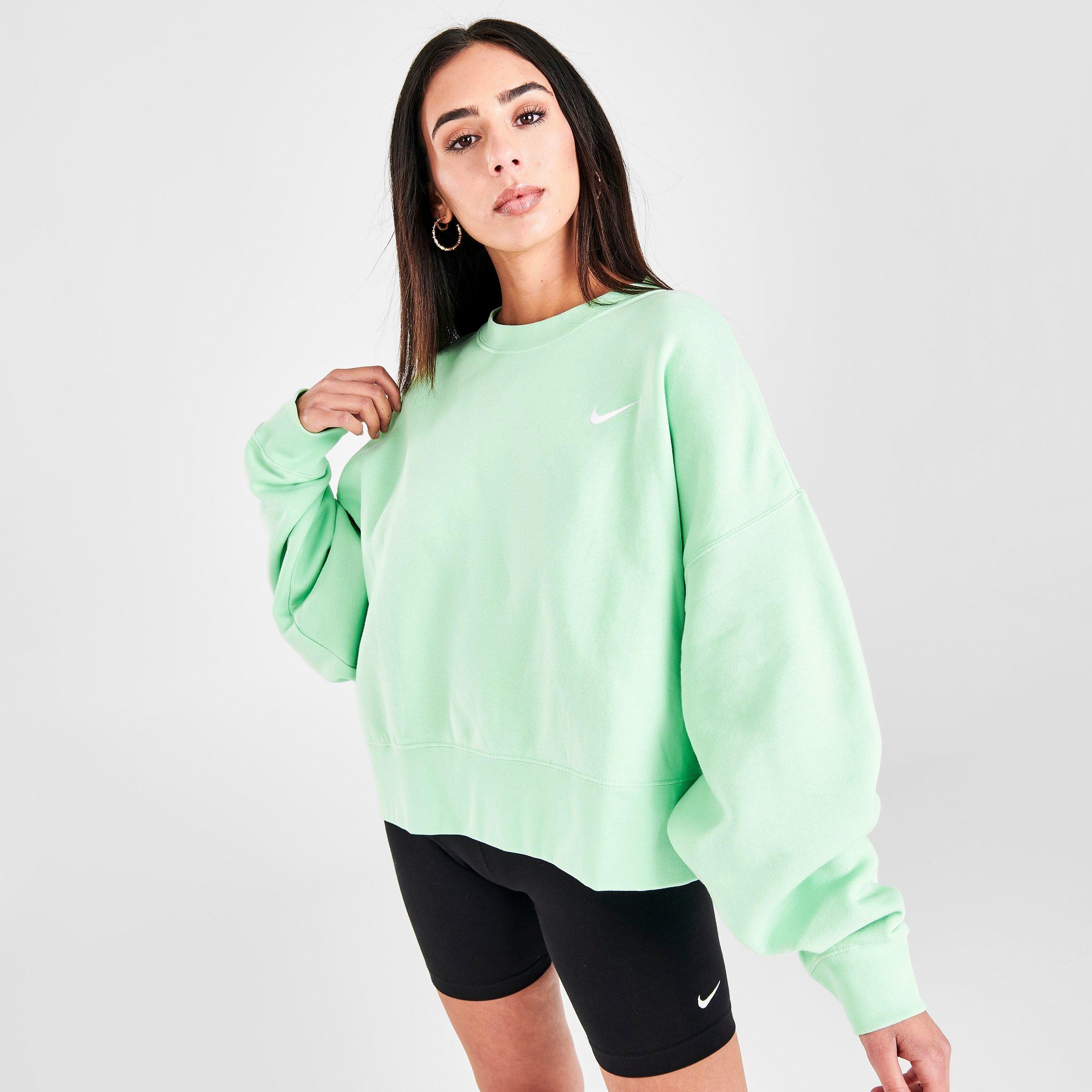 womens green nike sweatshirt