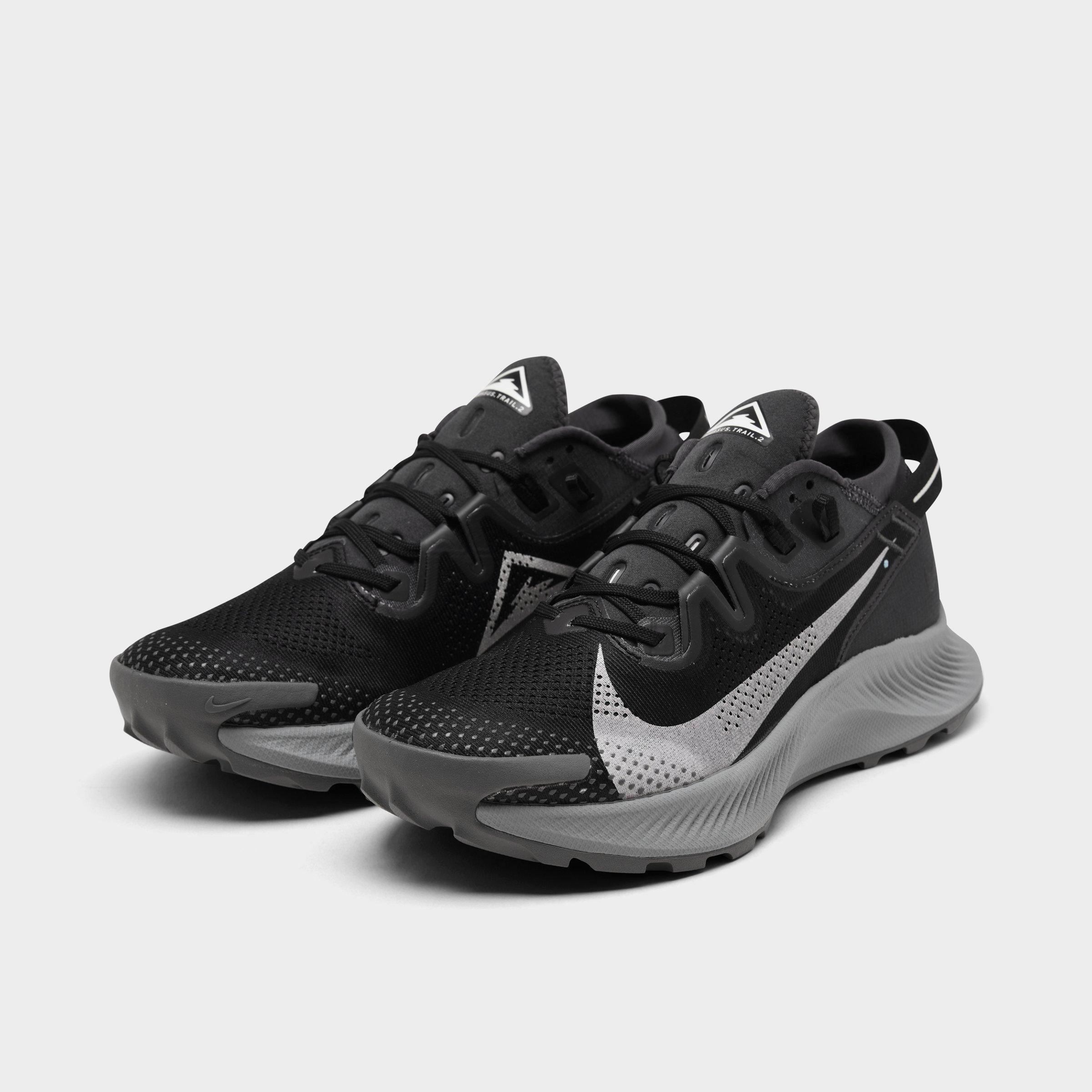 black nike trail running shoes