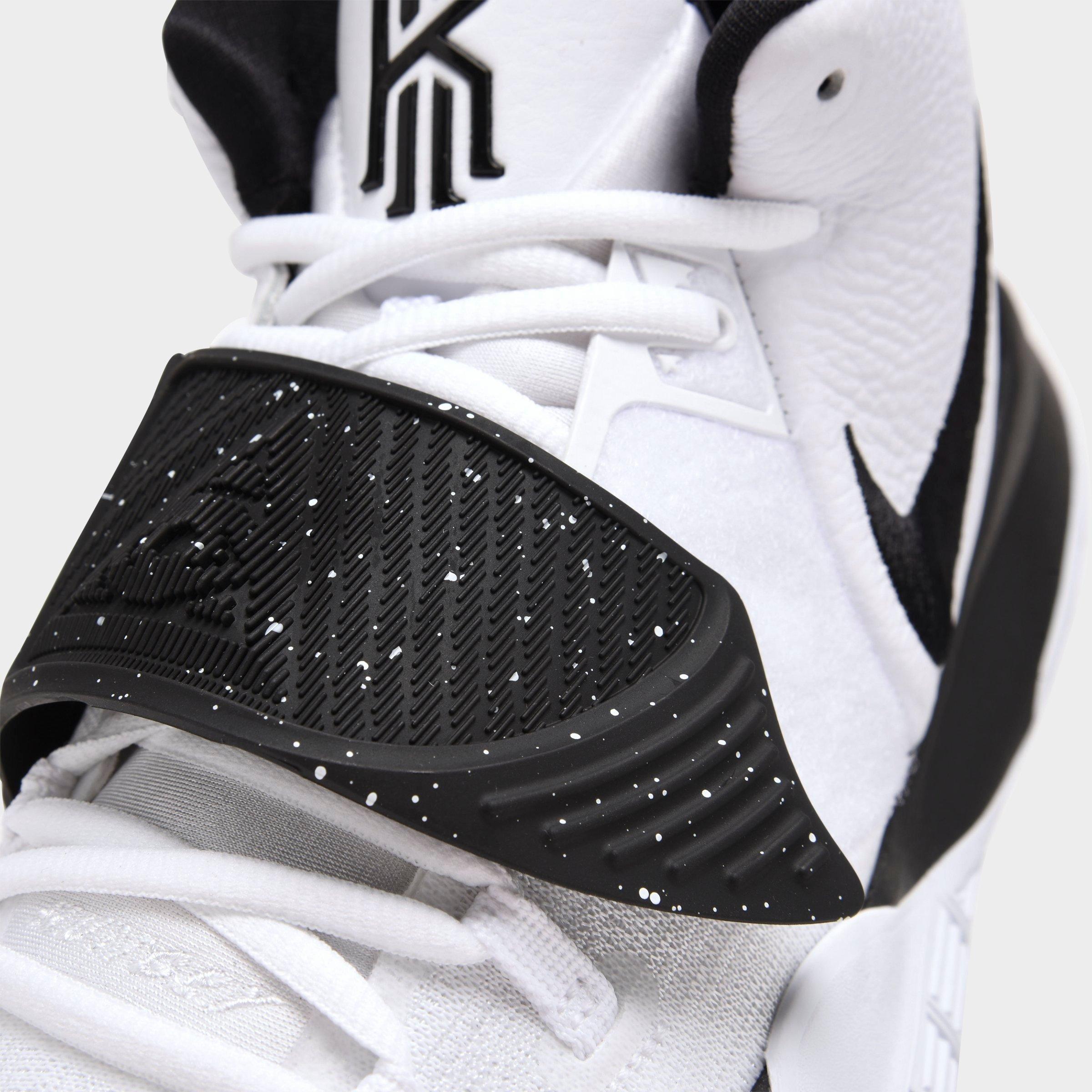 kyrie black basketball shoes