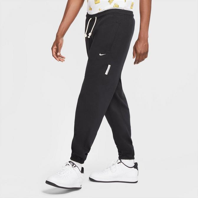 Men's Nike Standard Issue Jogger Pants