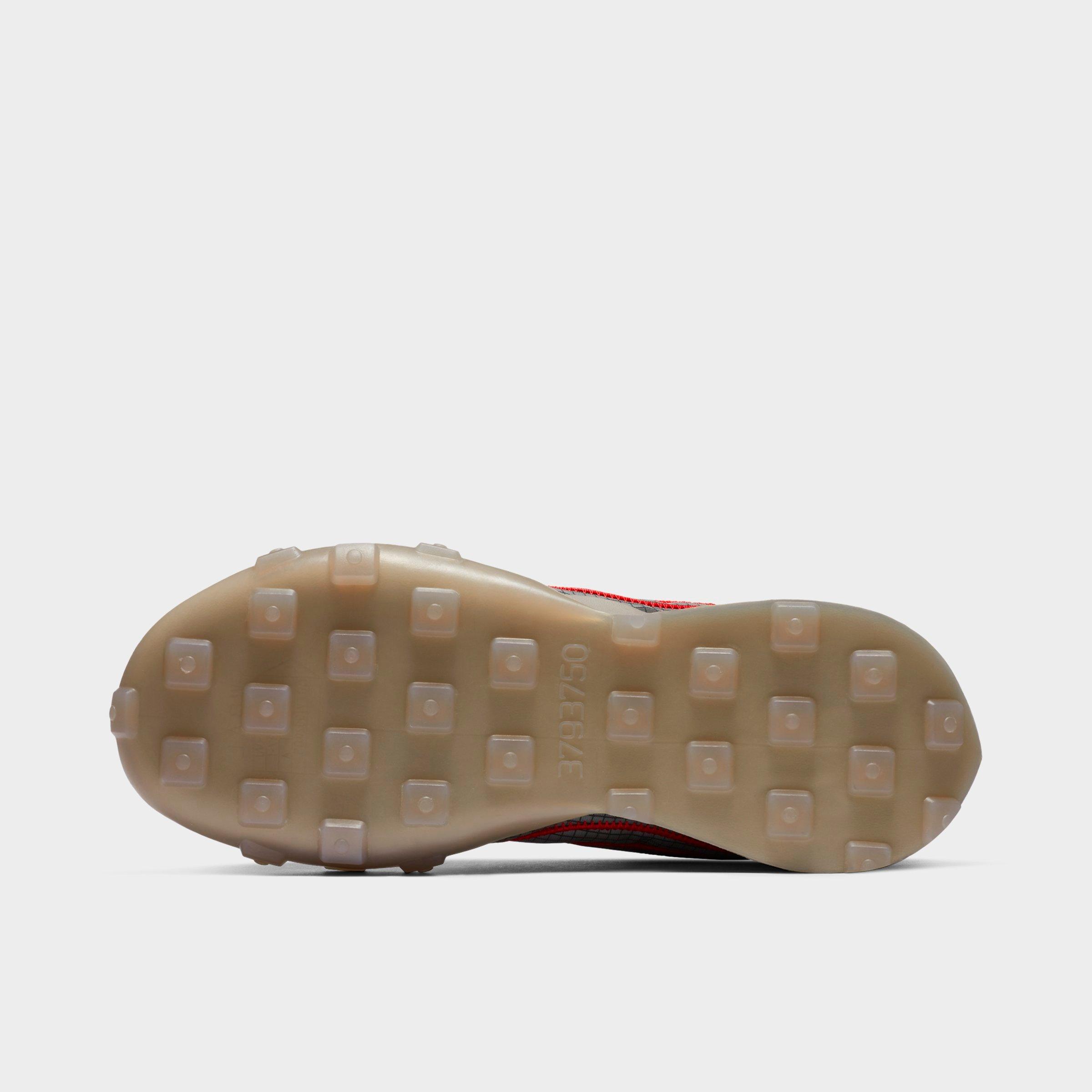 nike waffle bottom shoes