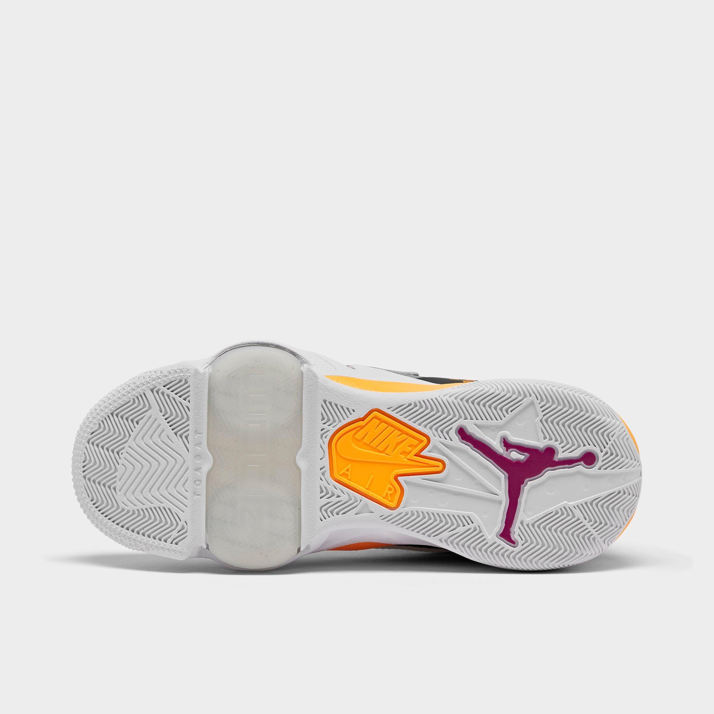 womens white basketball shoes