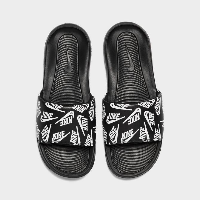 Nike sandals store black and white