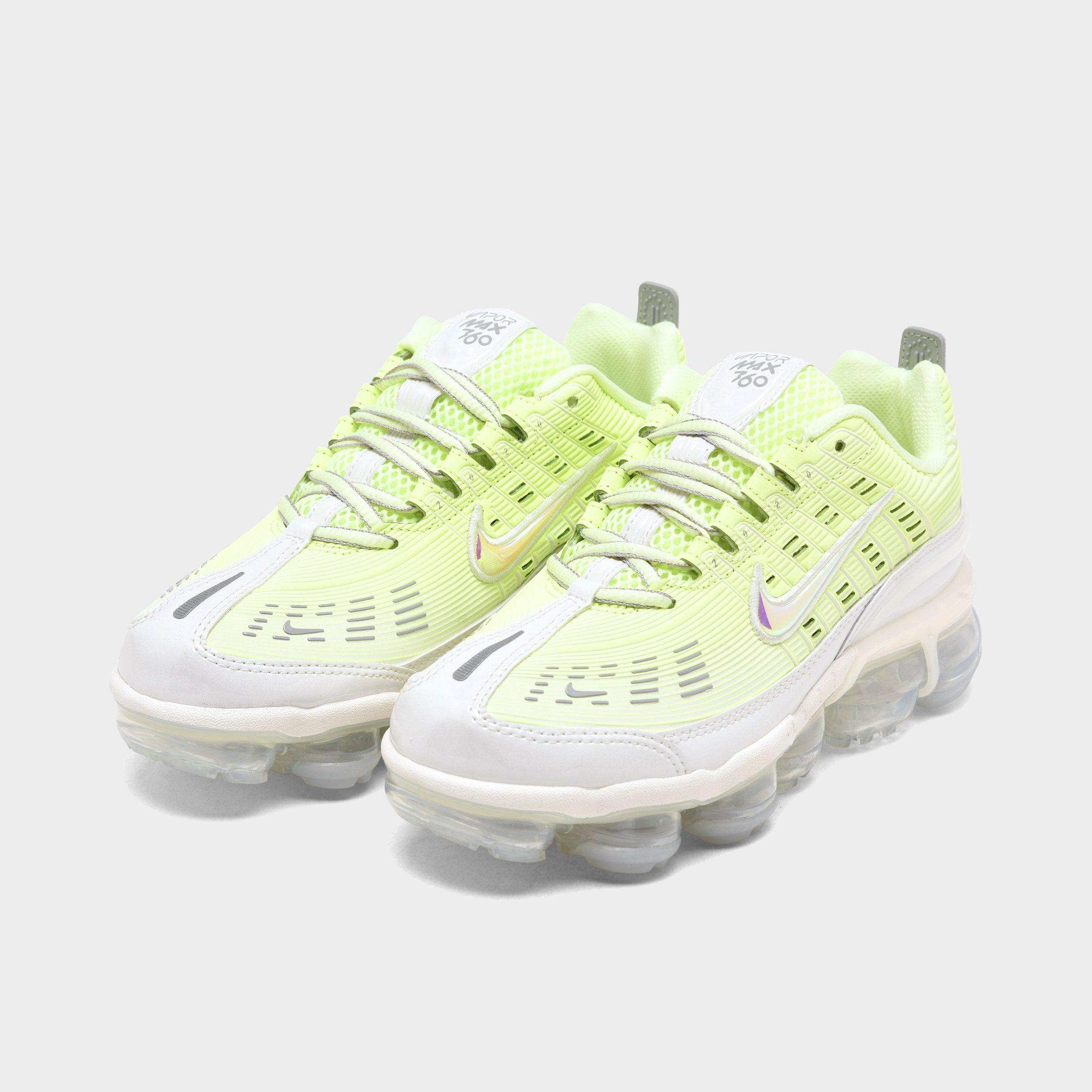 squatting in vapormax