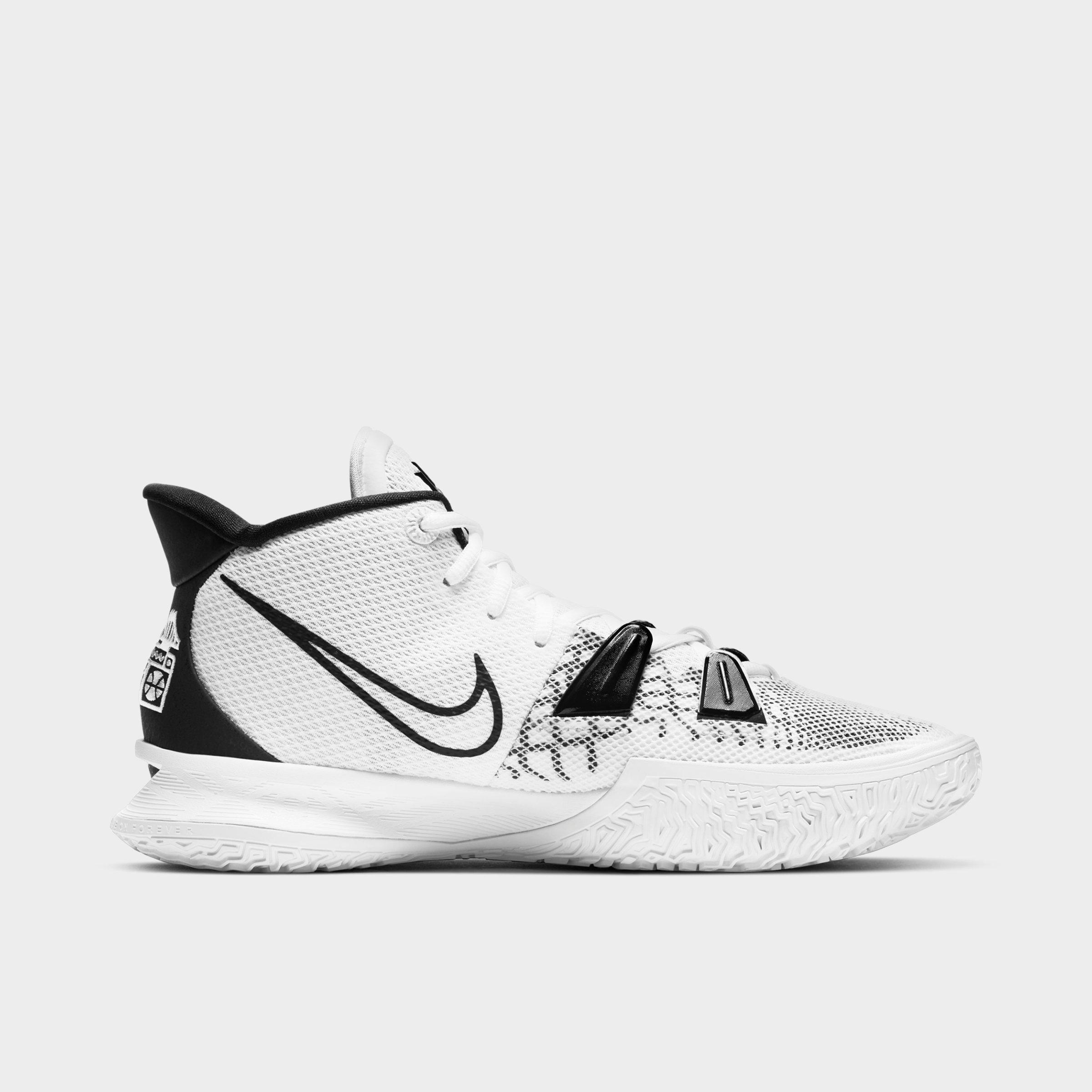 jd sports kyrie 7