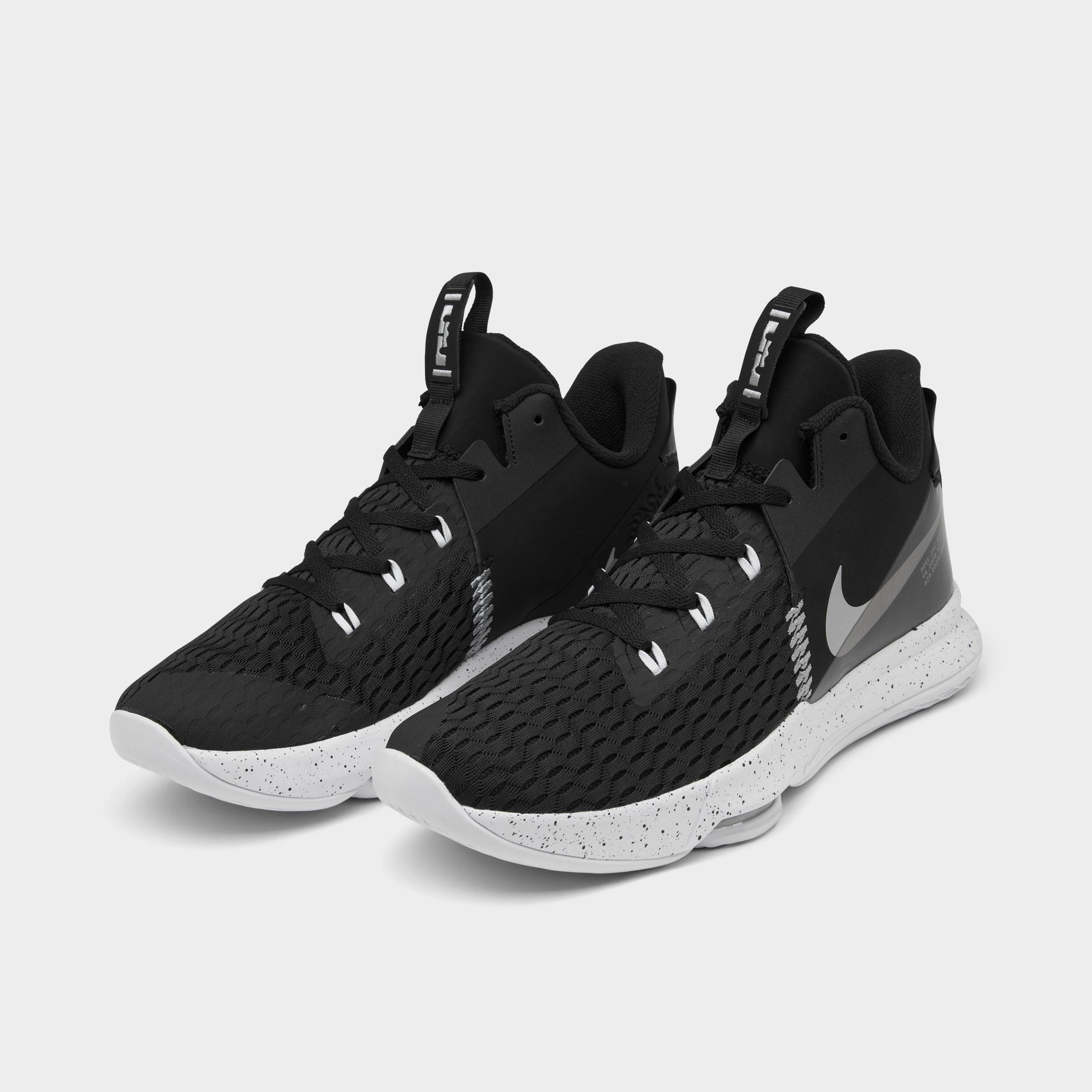 nike witness 5