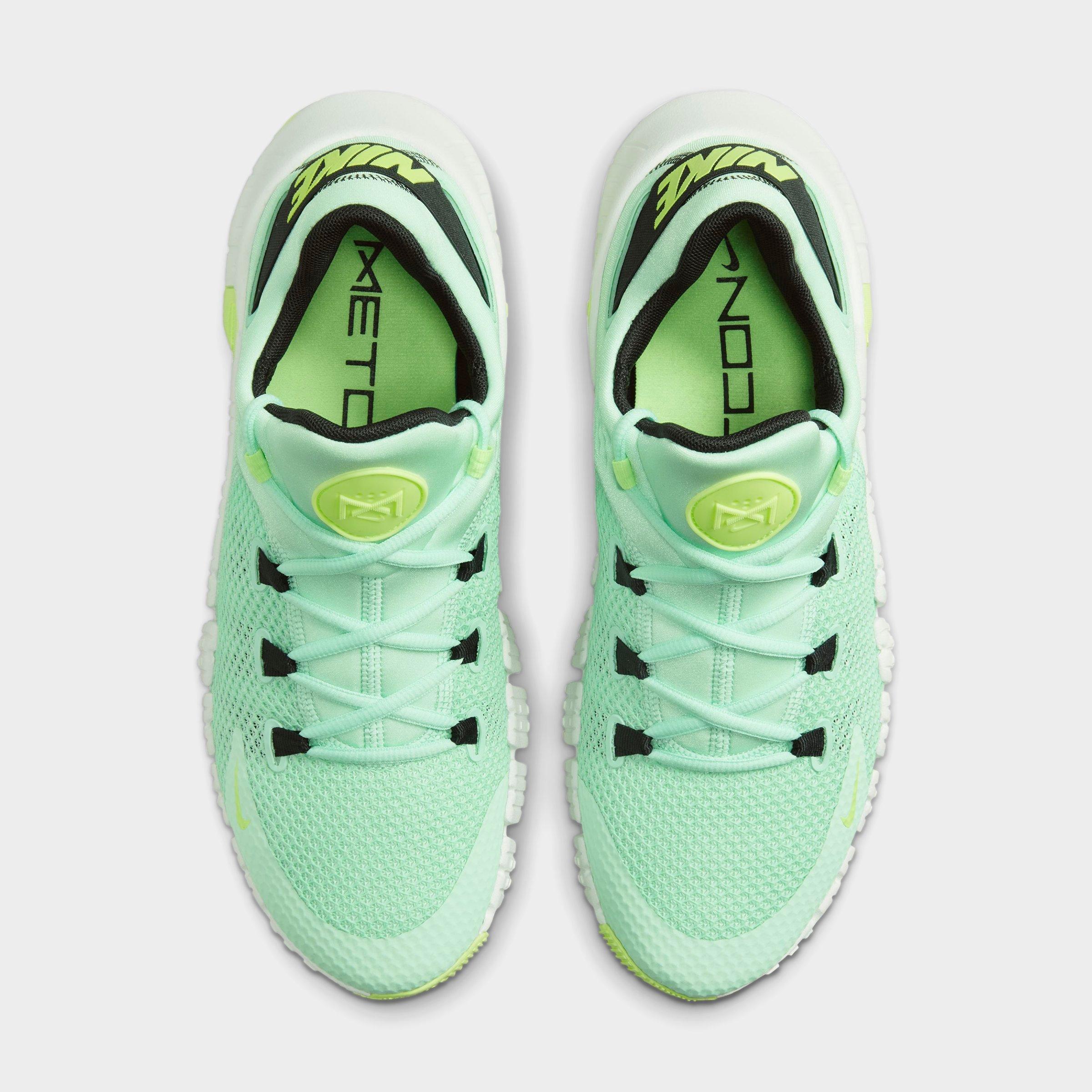 mens nike free metcon