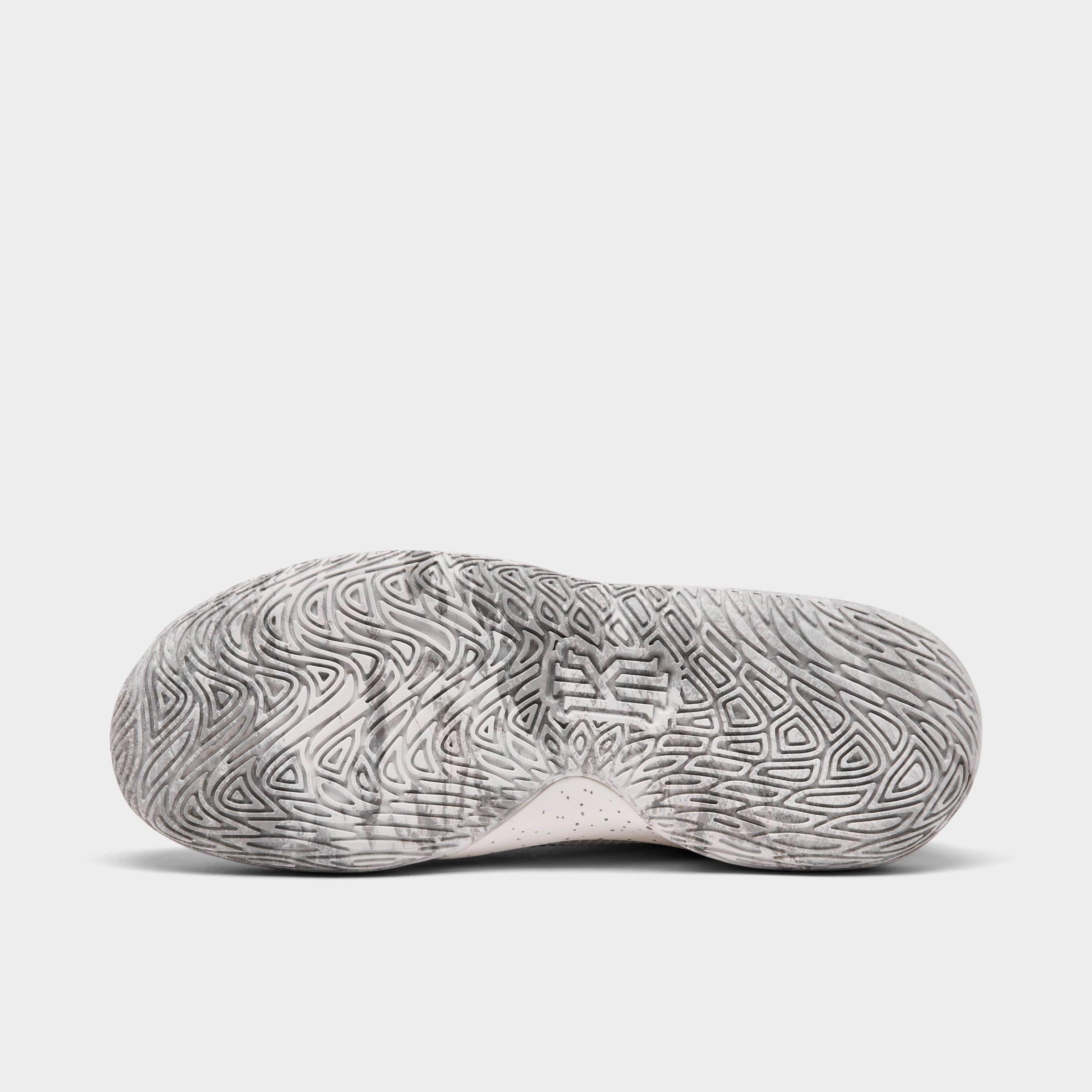 kyrie flytrap spongebob