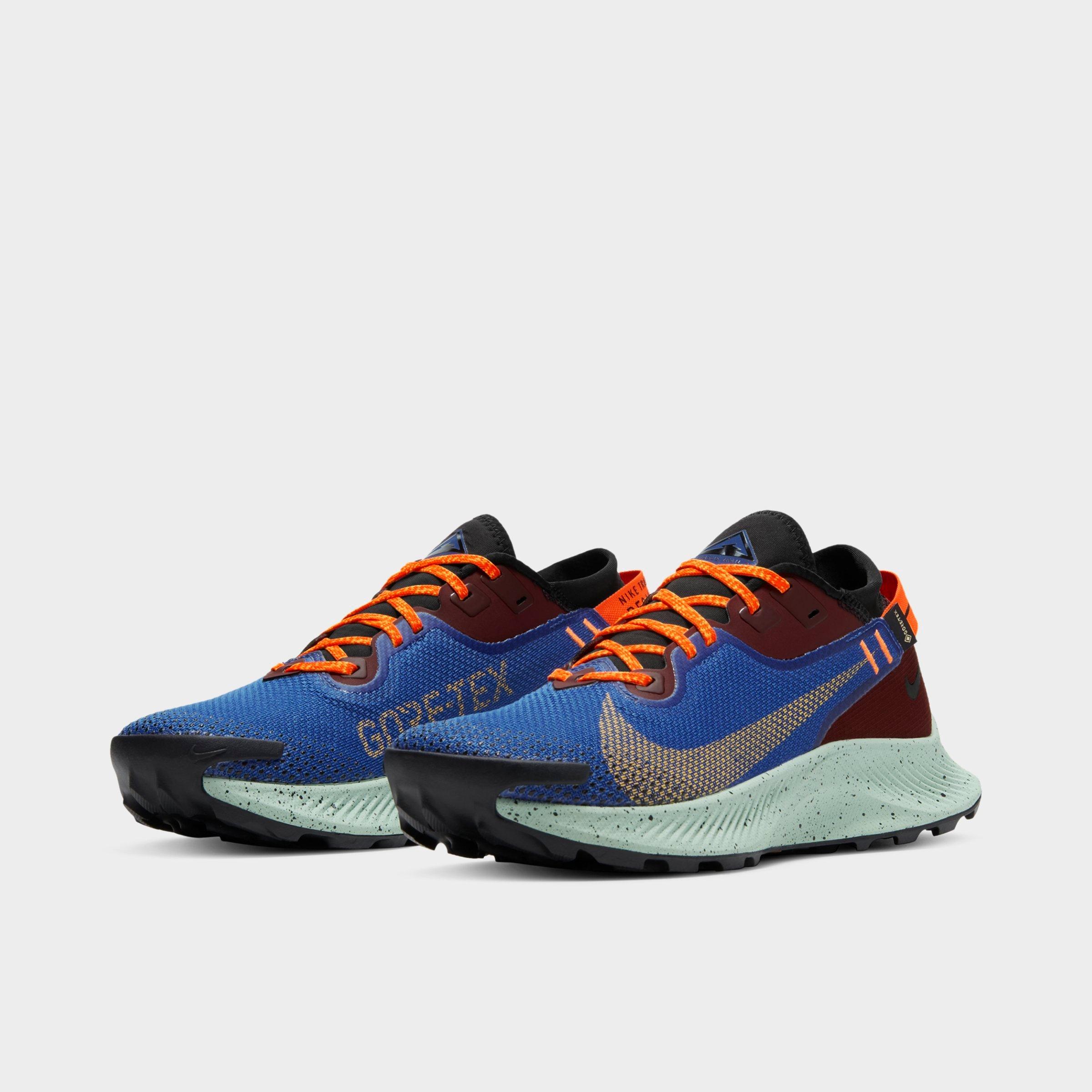 gore tex running trainers