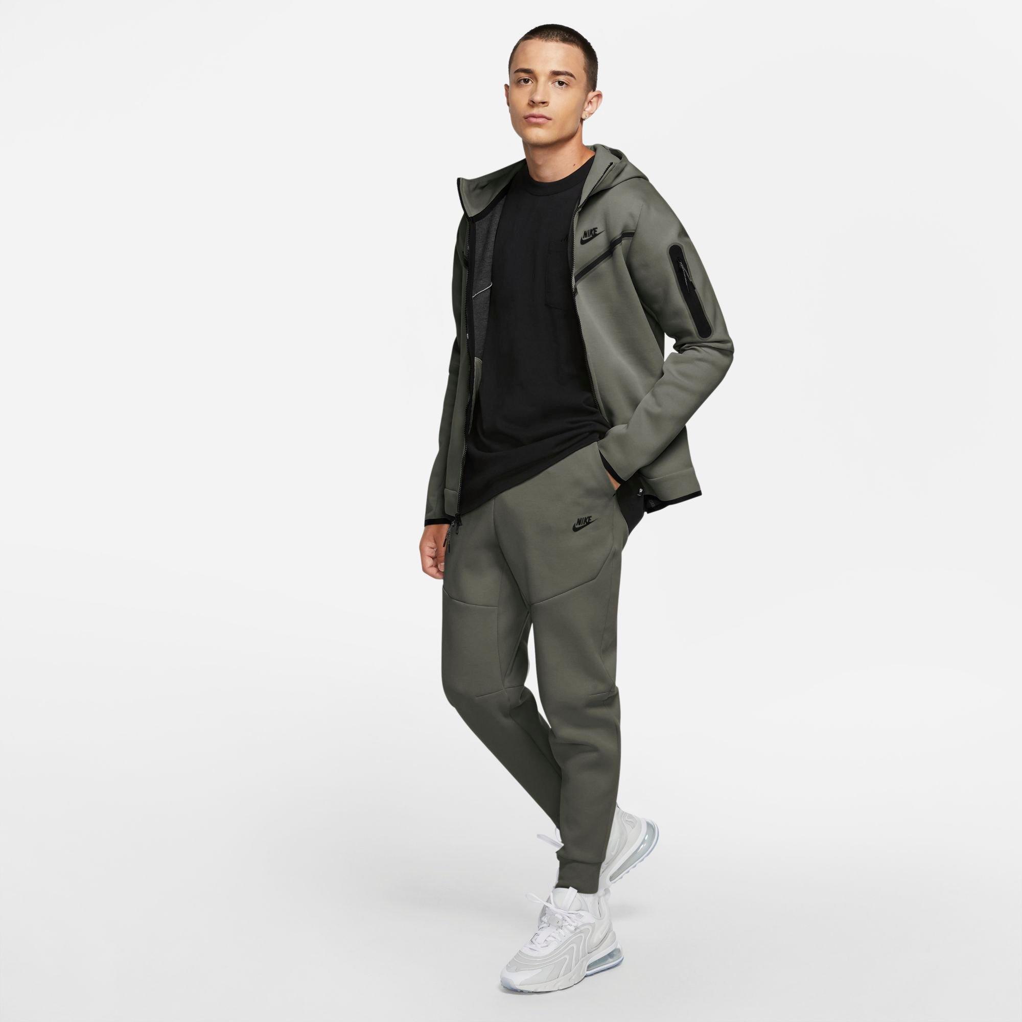 jd nike tech joggers