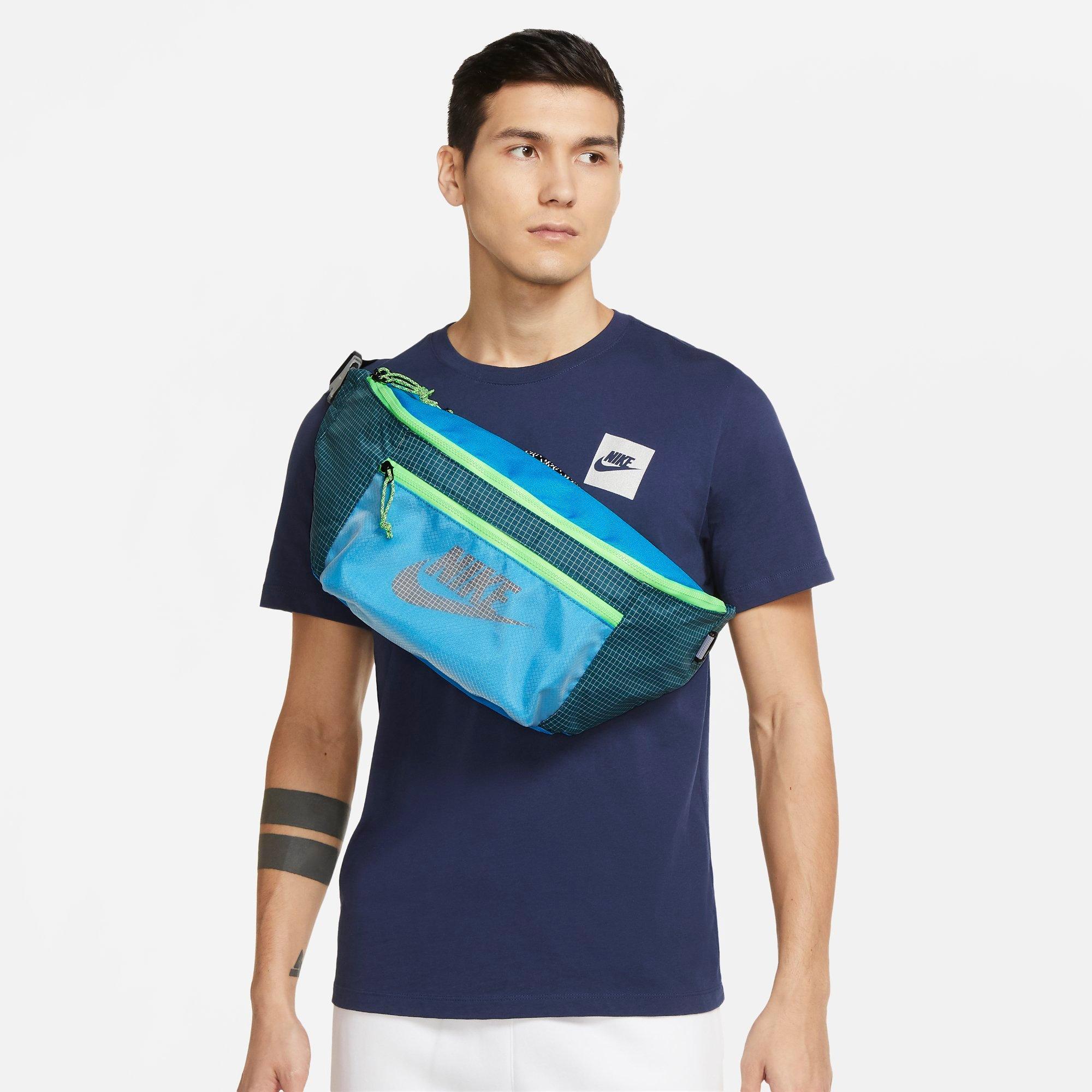 nike fanny pack jd