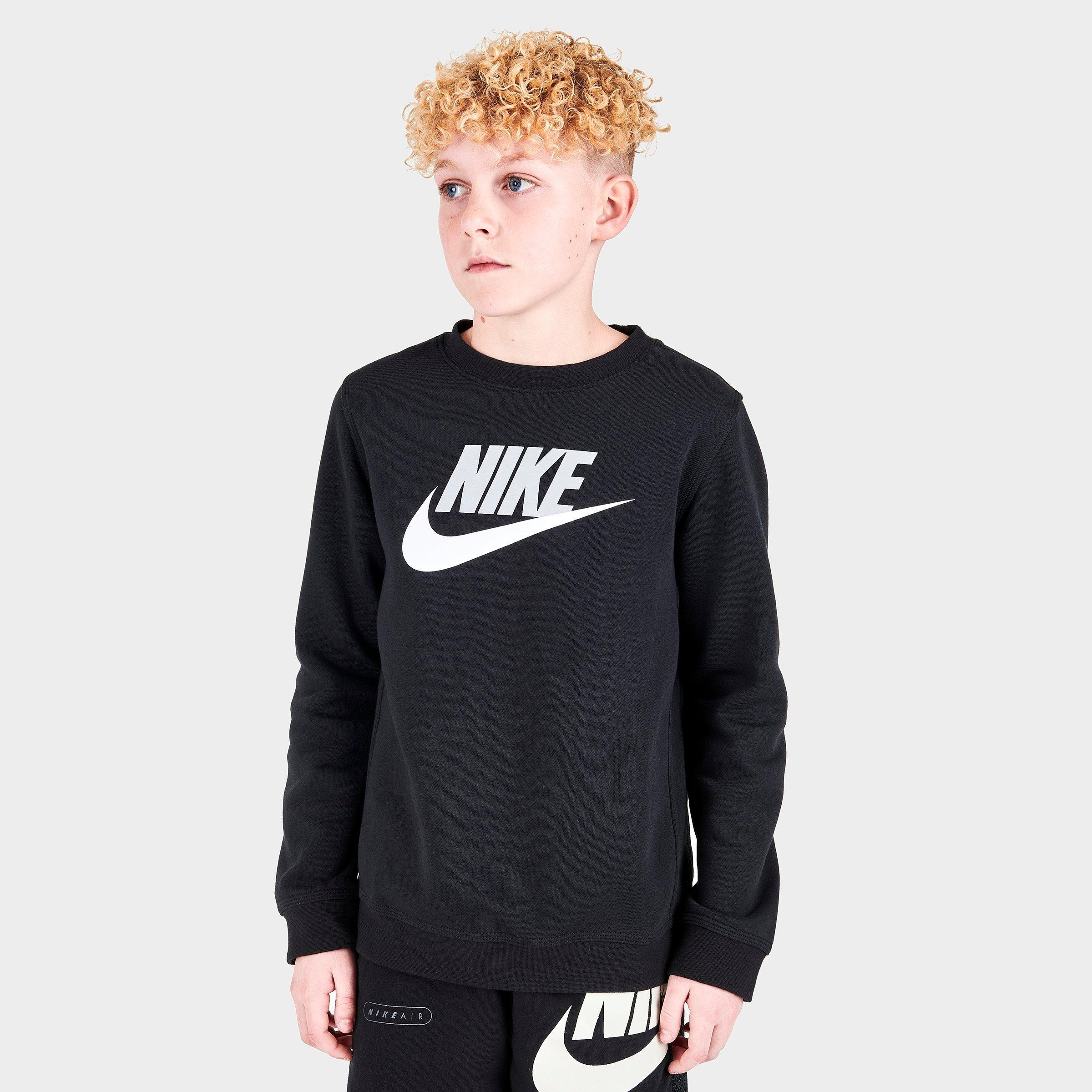 boys nike crew neck