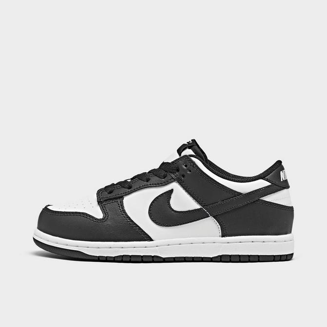 Nike runners black and white hotsell