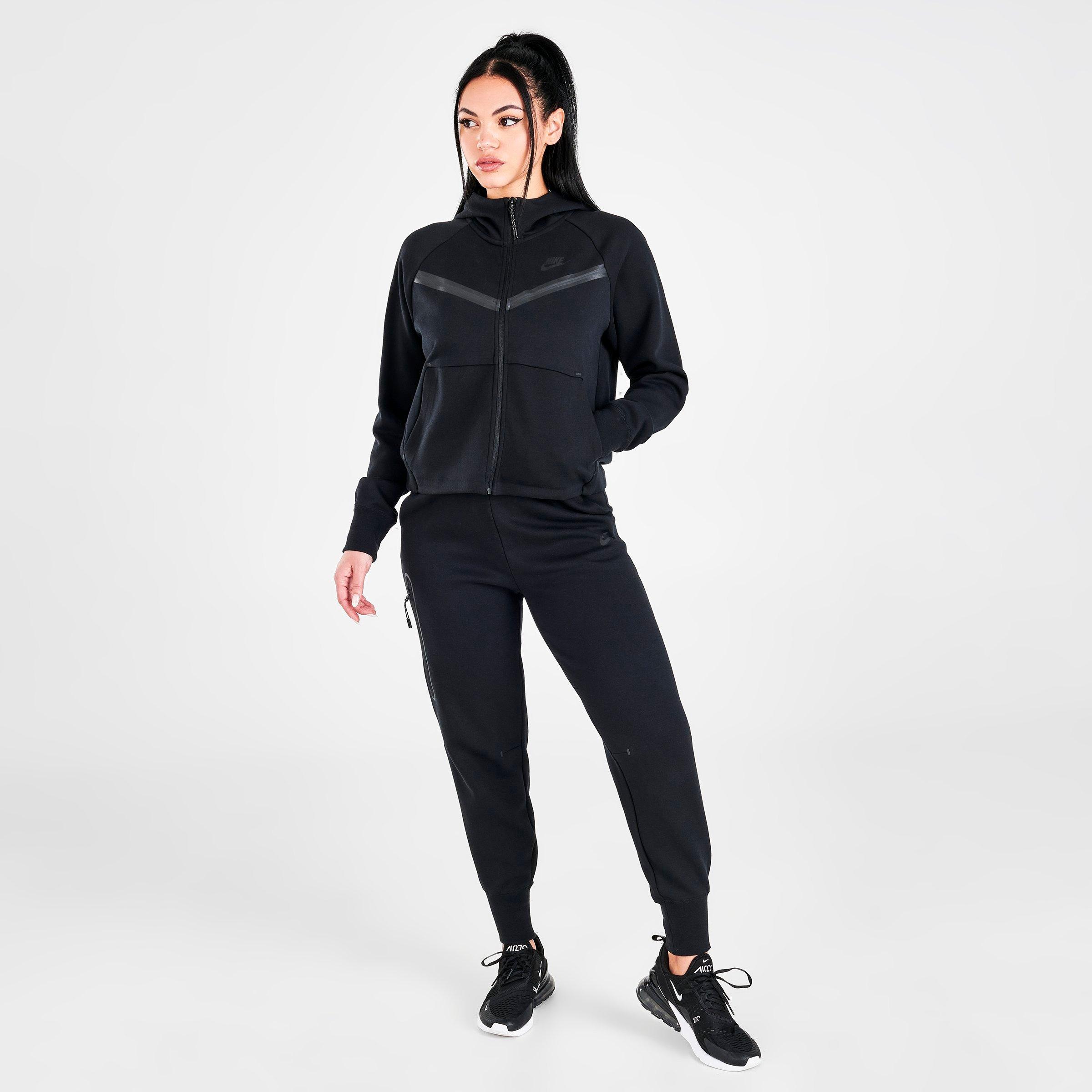 nike tech outfit women