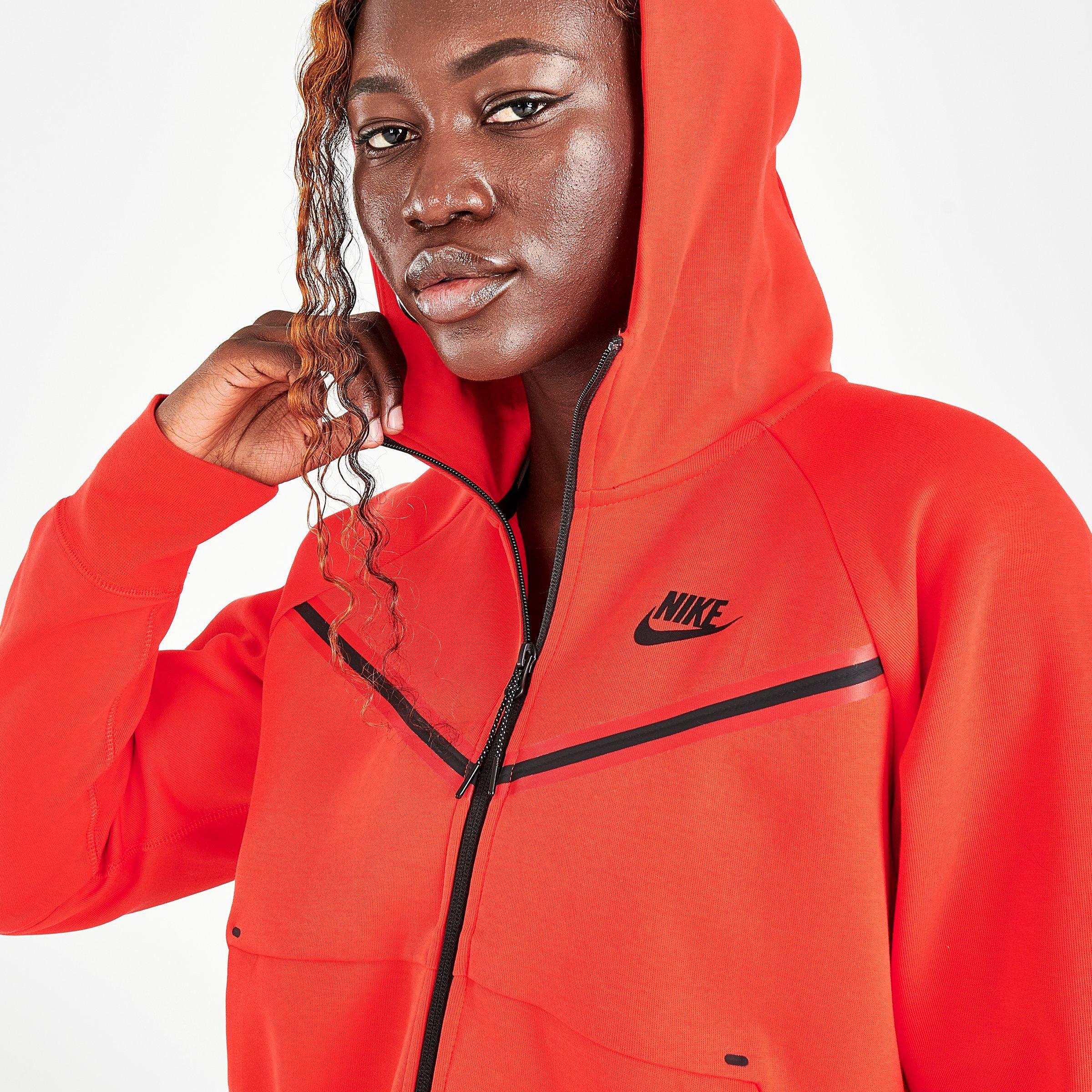 nike tech fleece windrunner red