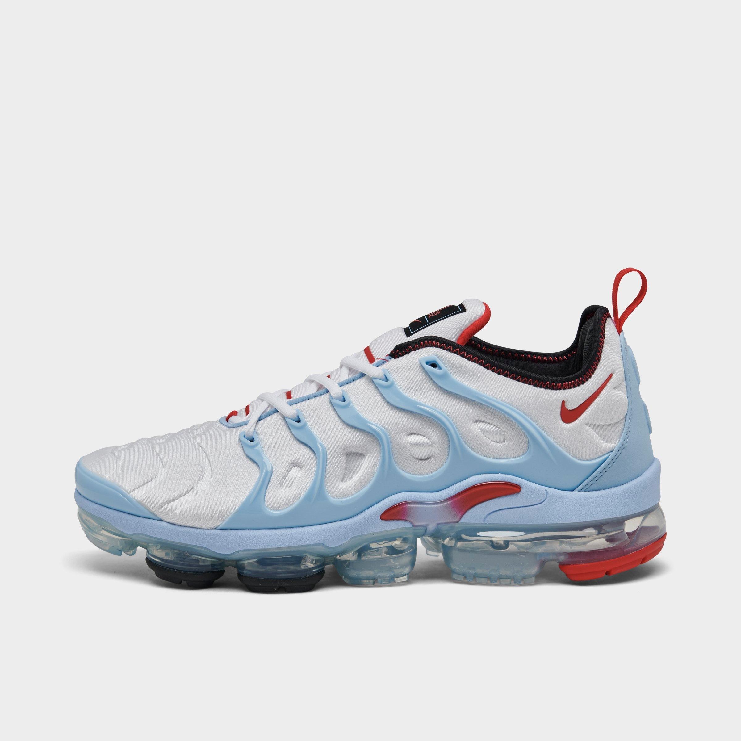red white and blue nike vapormax plus